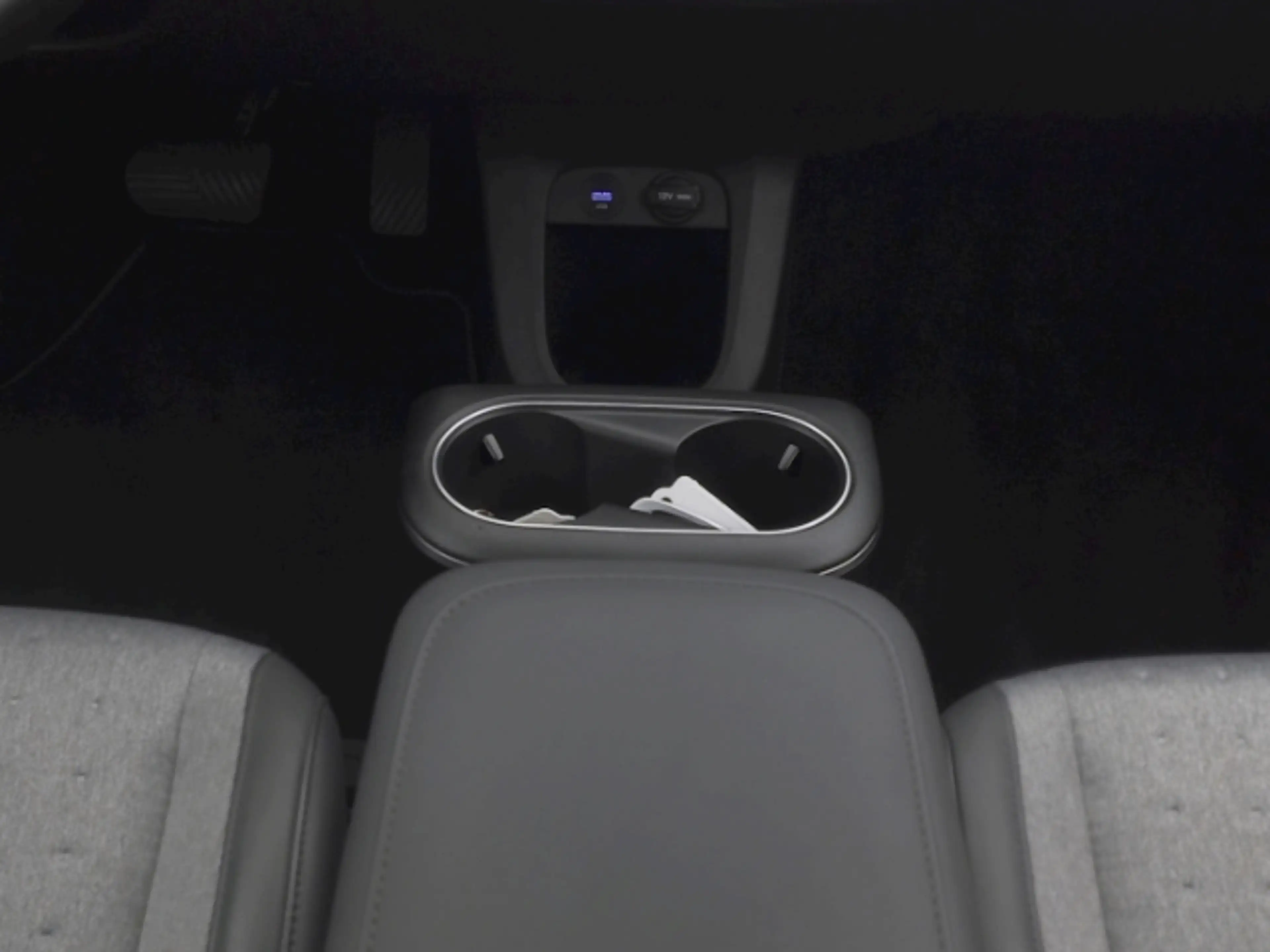 Hyundai IONIQ 5 TECHNIQ 77,4kWH AT+LED PIXEL+NAVI+RÜCKFAHRKAMERA+B — photo 13