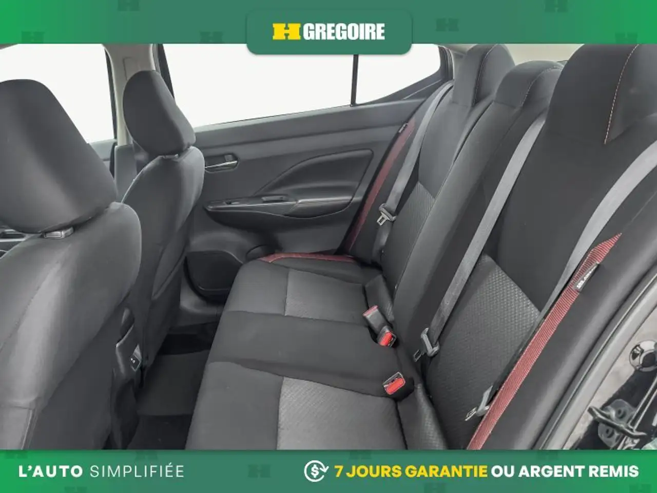 Nissan Versa снимка Nissan Versa