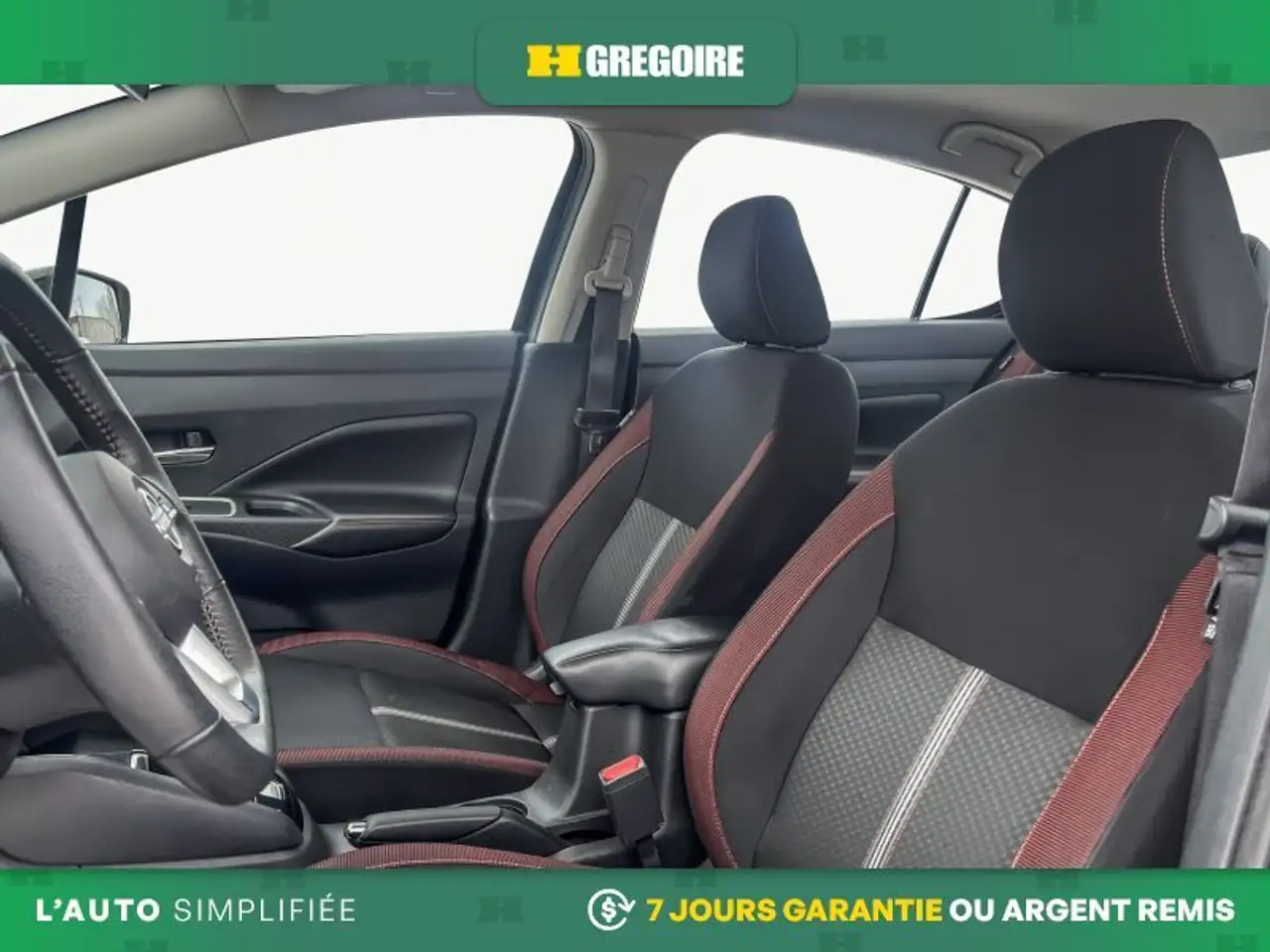 Nissan Versa снимка Nissan Versa