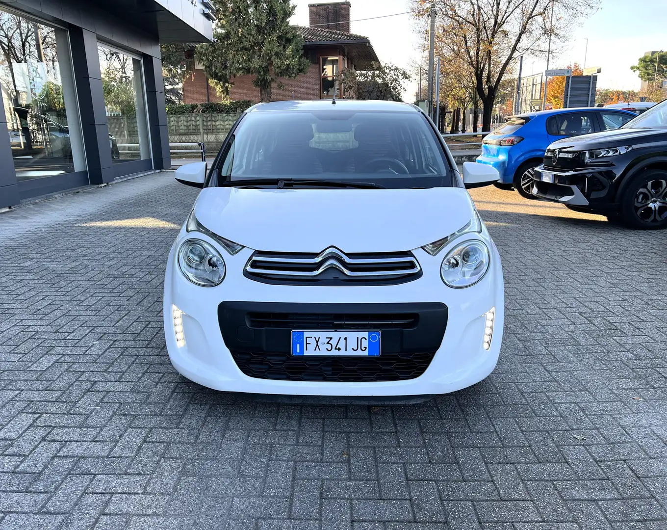 Citroen C1 5p 1.0 vti Feel 72cv neopatentati Blanc - 2