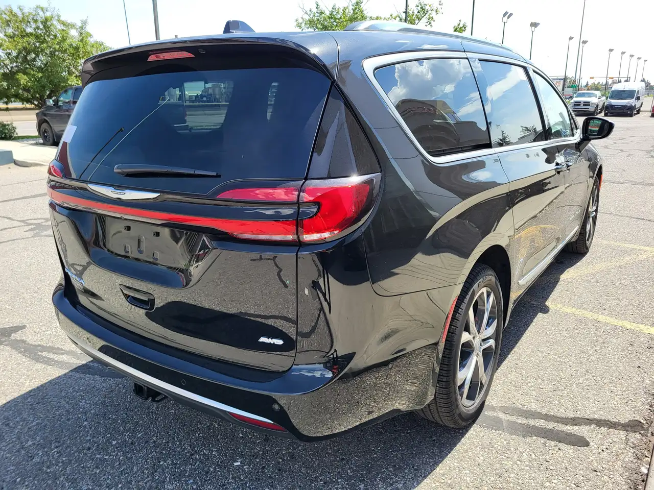 Chrysler Pacifica photo Chrysler Pacifica