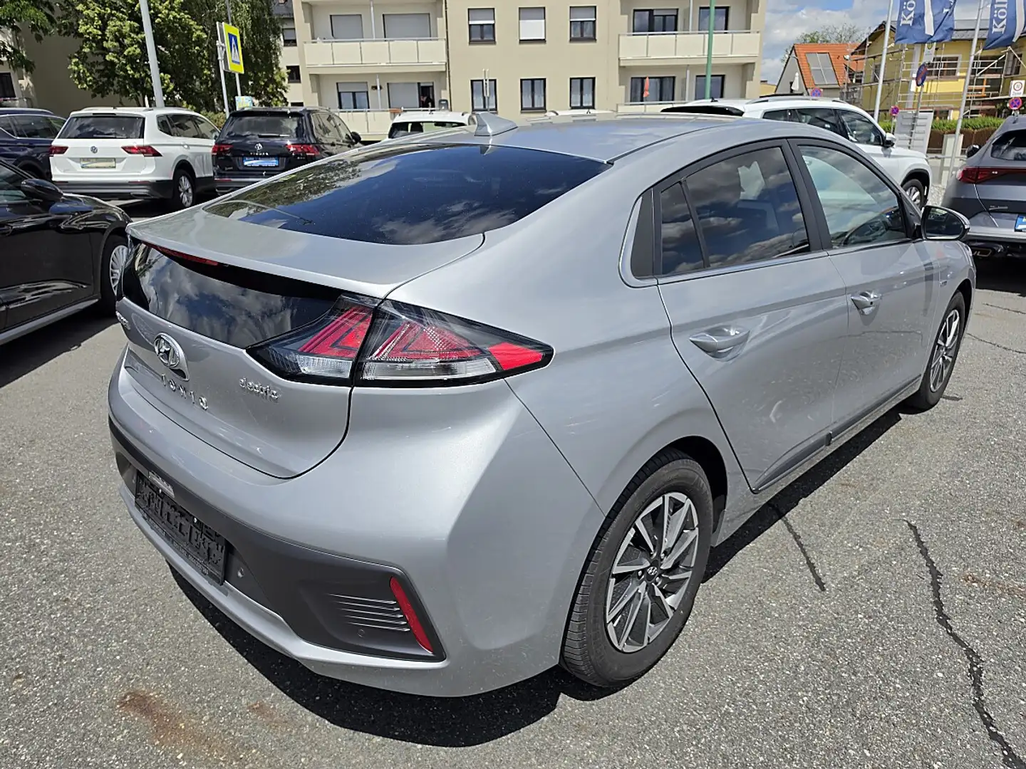 Hyundai IONIQ Ioniq Elektro Level 4 Aut. 28kWh Grau - 2
