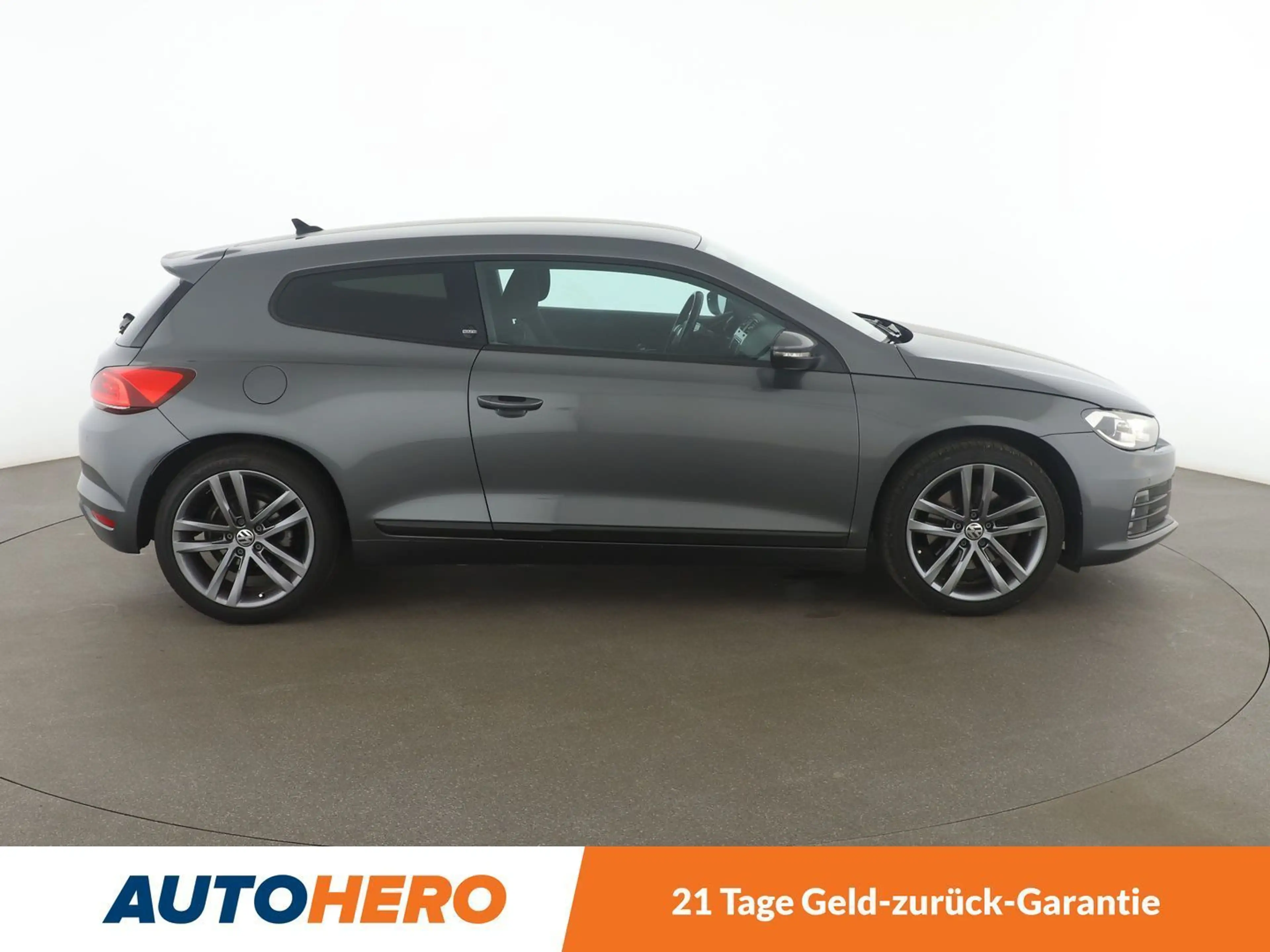 Volkswagen Scirocco 2.0 TSI Sound BM*NAVI*TEMPO*XENON*PDC* — photo 7