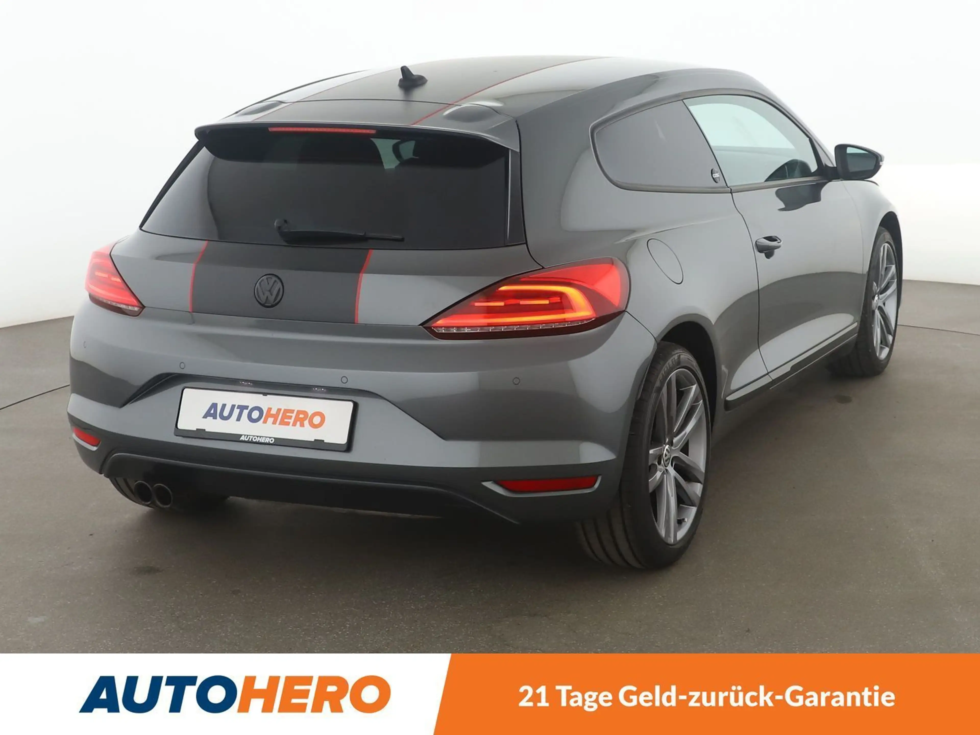 Volkswagen Scirocco 2.0 TSI Sound BM*NAVI*TEMPO*XENON*PDC* — photo 6