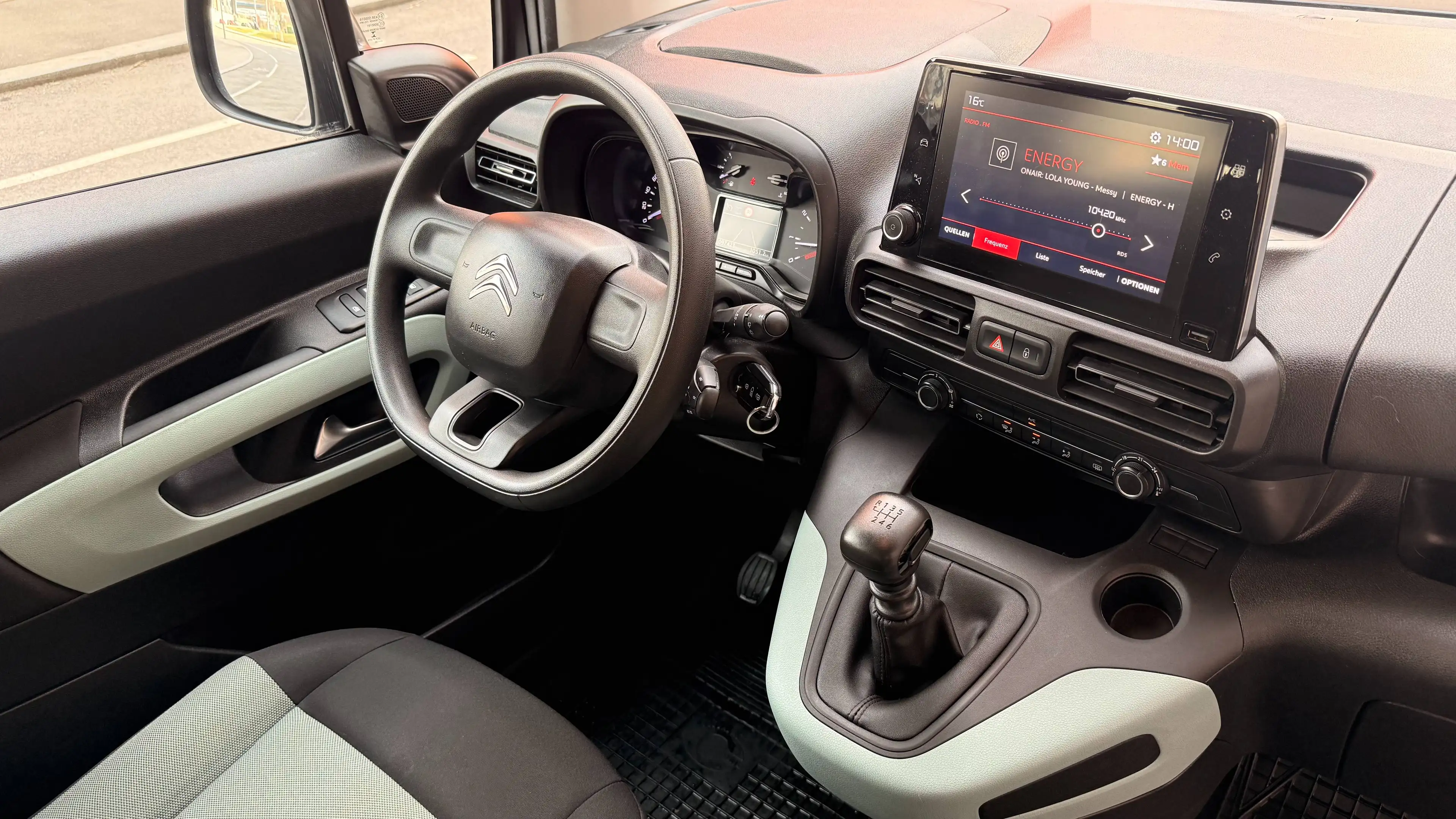 Citroen Berlingo Berlingo PureTech 110 S Live — photo 13