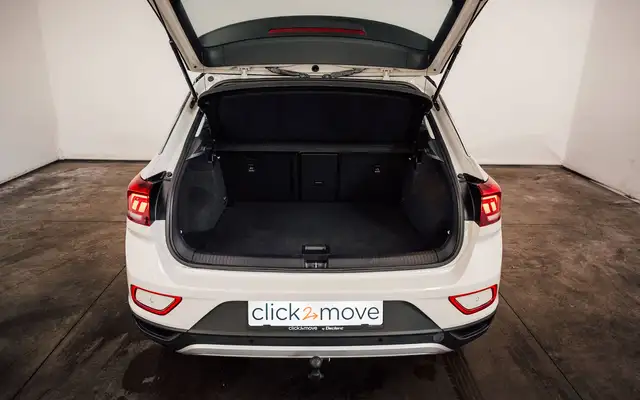 Volkswagen T-Roc view 6