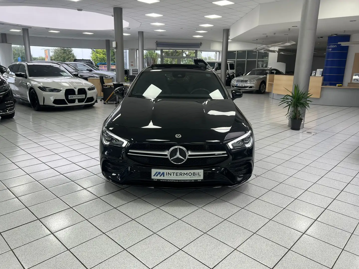 Mercedes-Benz CLA 35 AMG 4Matic*LED*PANO*BURMESTER*MBUX*KAM* Schwarz - 2