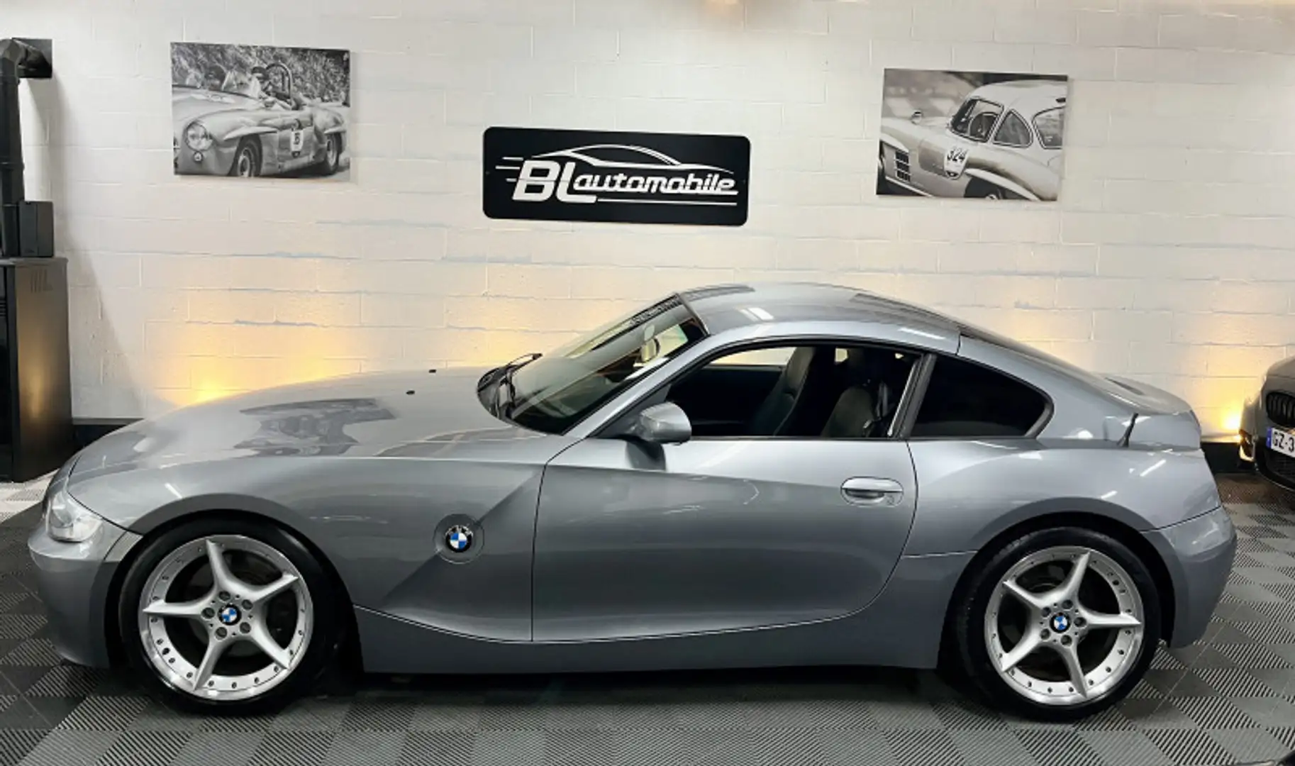 BMW Z4 (E86) 3.0SIA 265CH Grau - 2