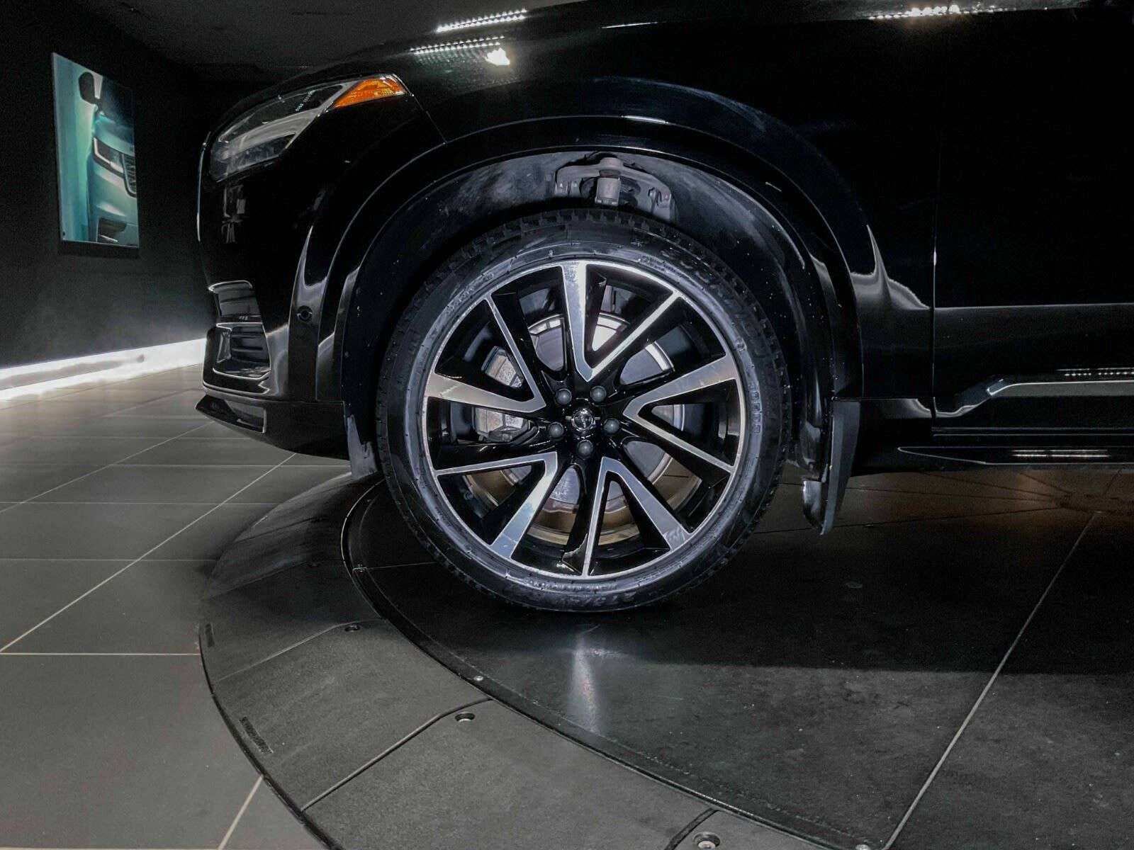 2024 Volvo XC90 Plus Bright Theme | 3rd Row Seating | Sunroof | Na thumb 10