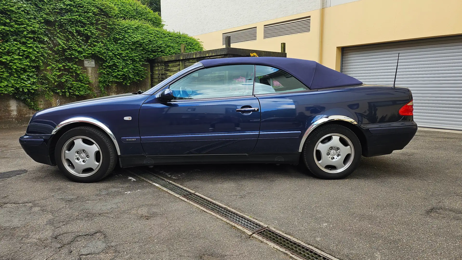 Mercedes-Benz CLK 230 CLK-Klasse Cabrio Kompressor Elegance Albastru - 2
