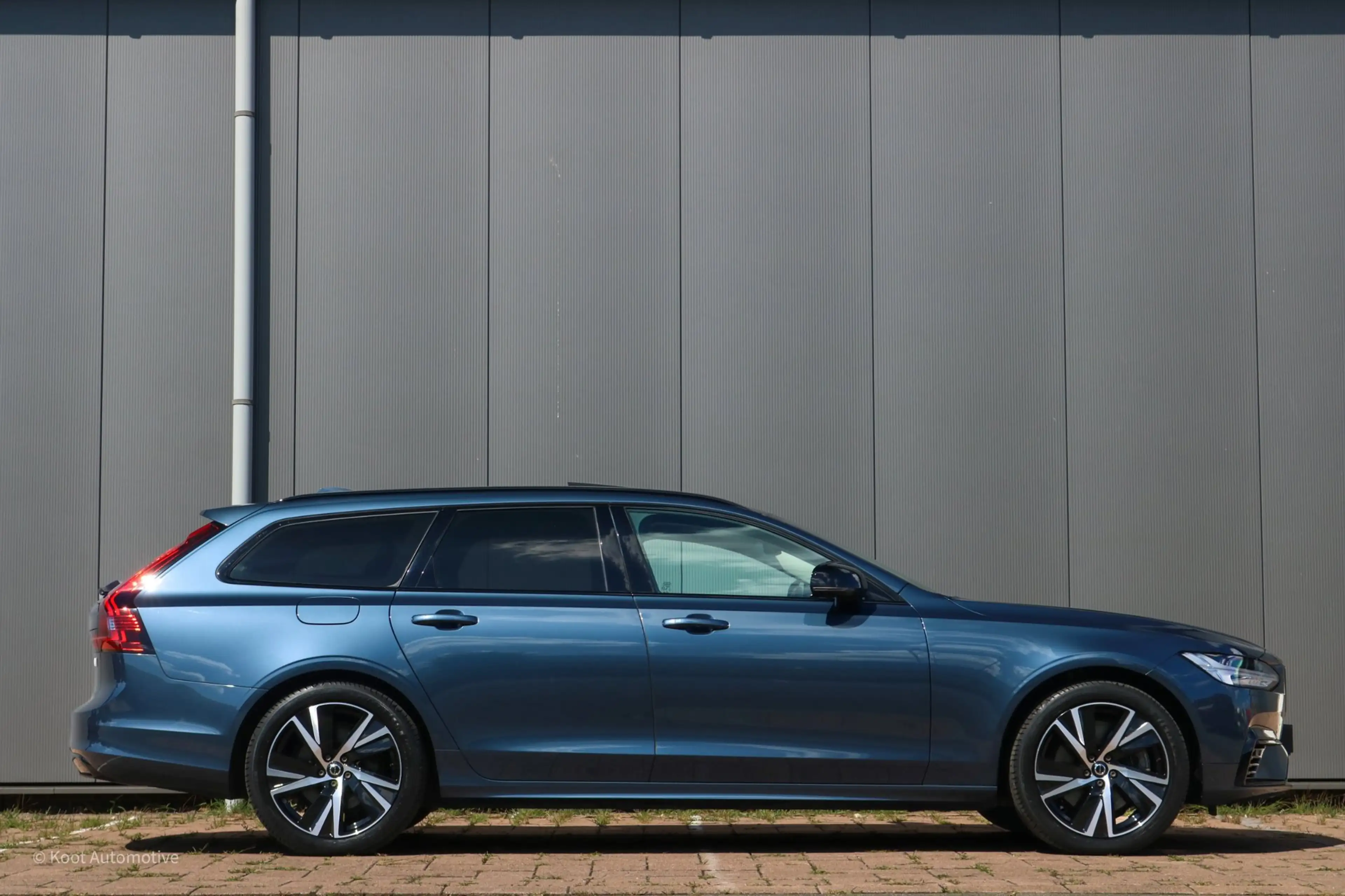 Volvo V90 Volvo V90 T8 Recharge AWD Ultimate Dark | 455 PK | — photo 22