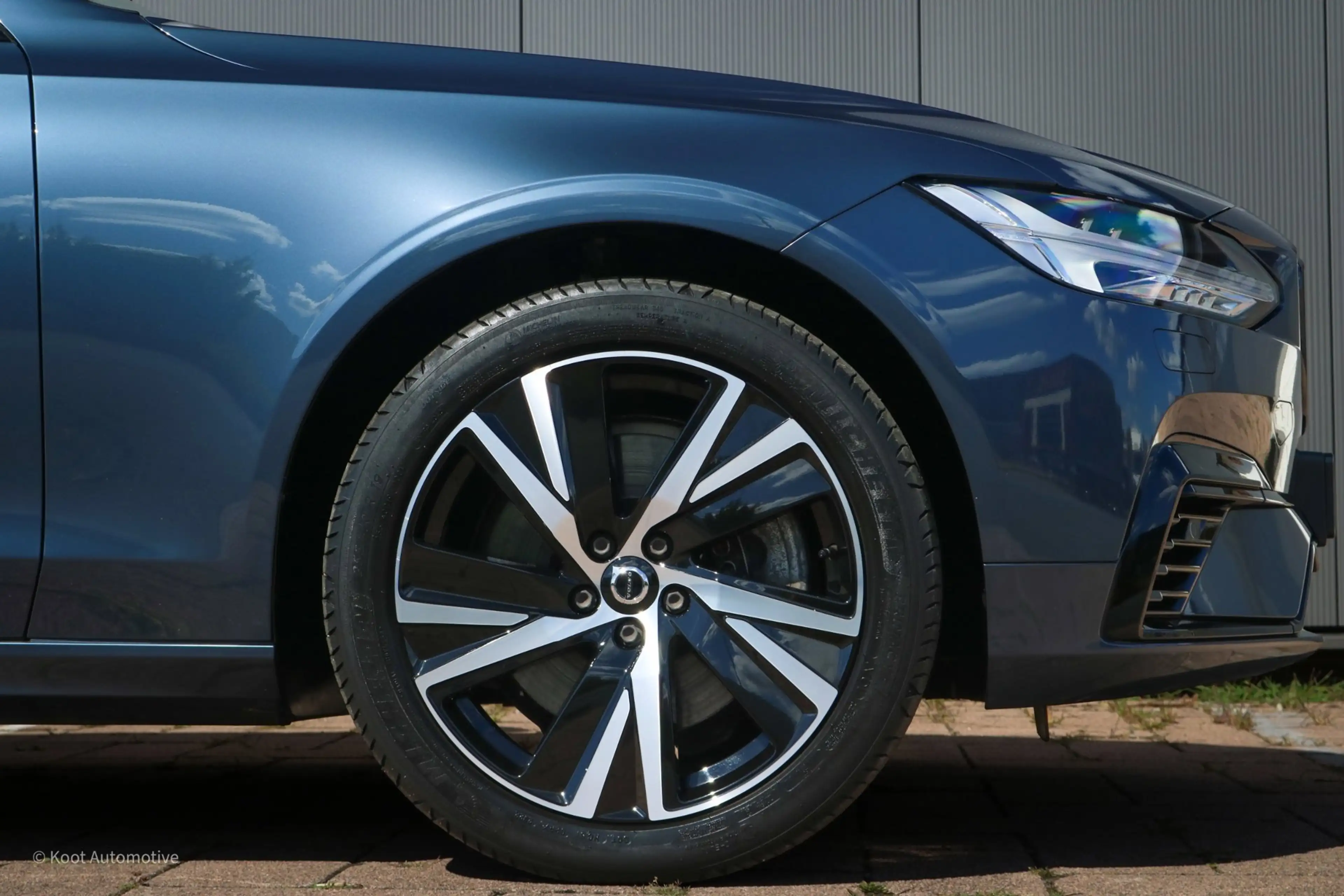Volvo V90 Volvo V90 T8 Recharge AWD Ultimate Dark | 455 PK | — photo 23