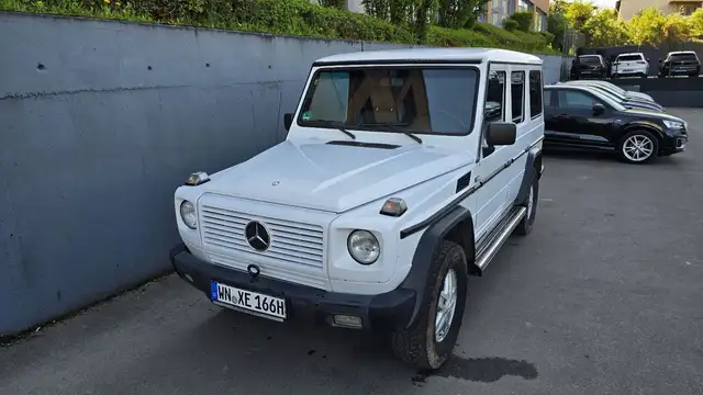 Mercedes-Benz G 300