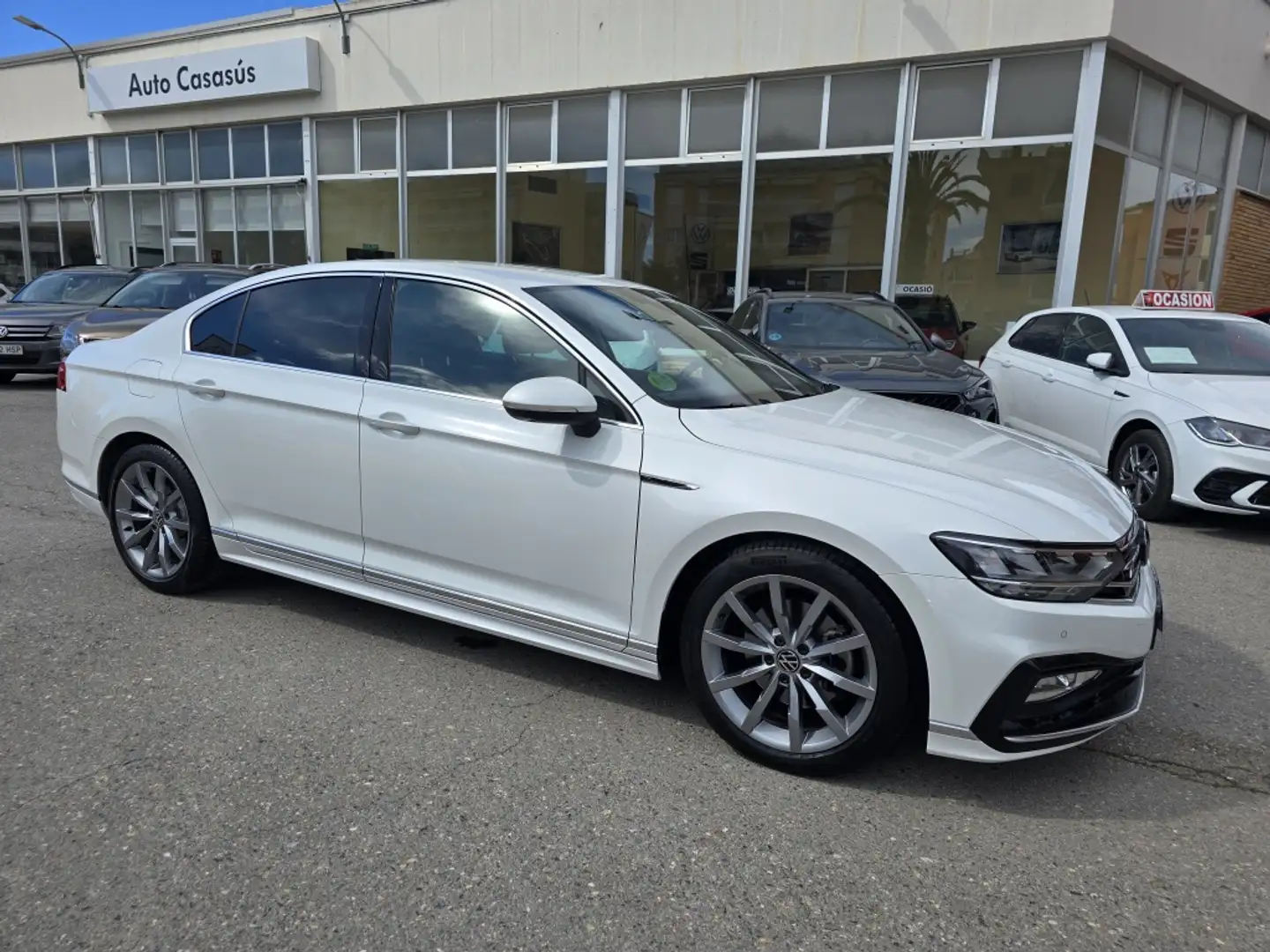 Volkswagen Passat 1.5 TSI ACT R-Line DSG7 110kW Blanco - 2