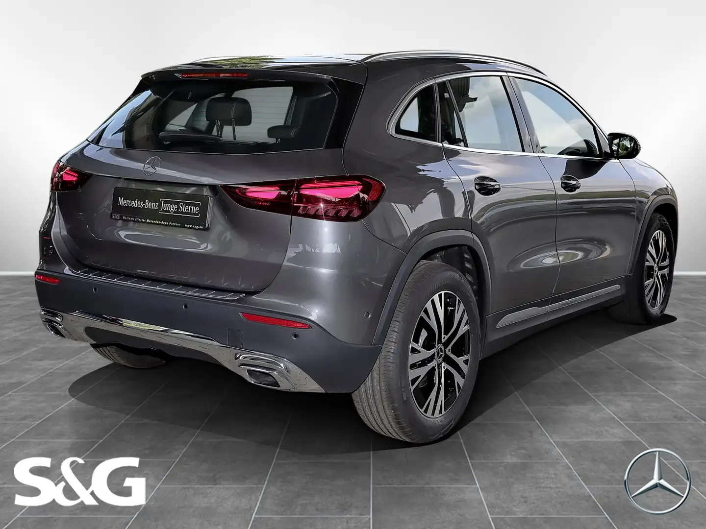 Mercedes-Benz GLA 180 d AHK+SPURHALTE+KAMERA+CARPLAY+LED+18" Серый - 2