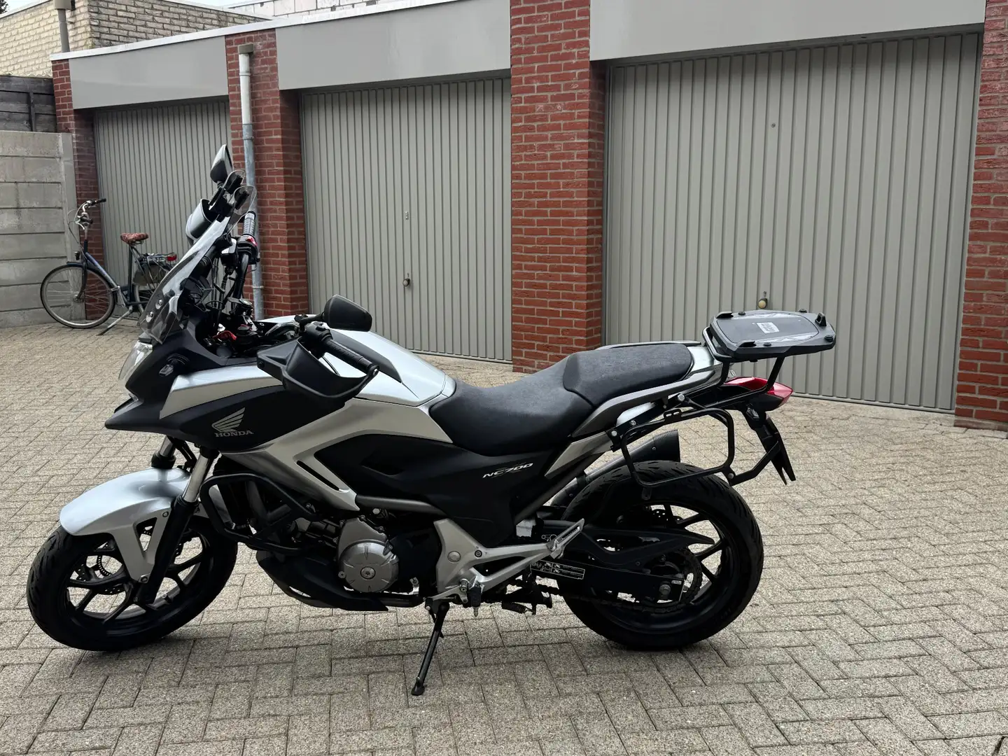 Honda NC 700 Zilver - 1