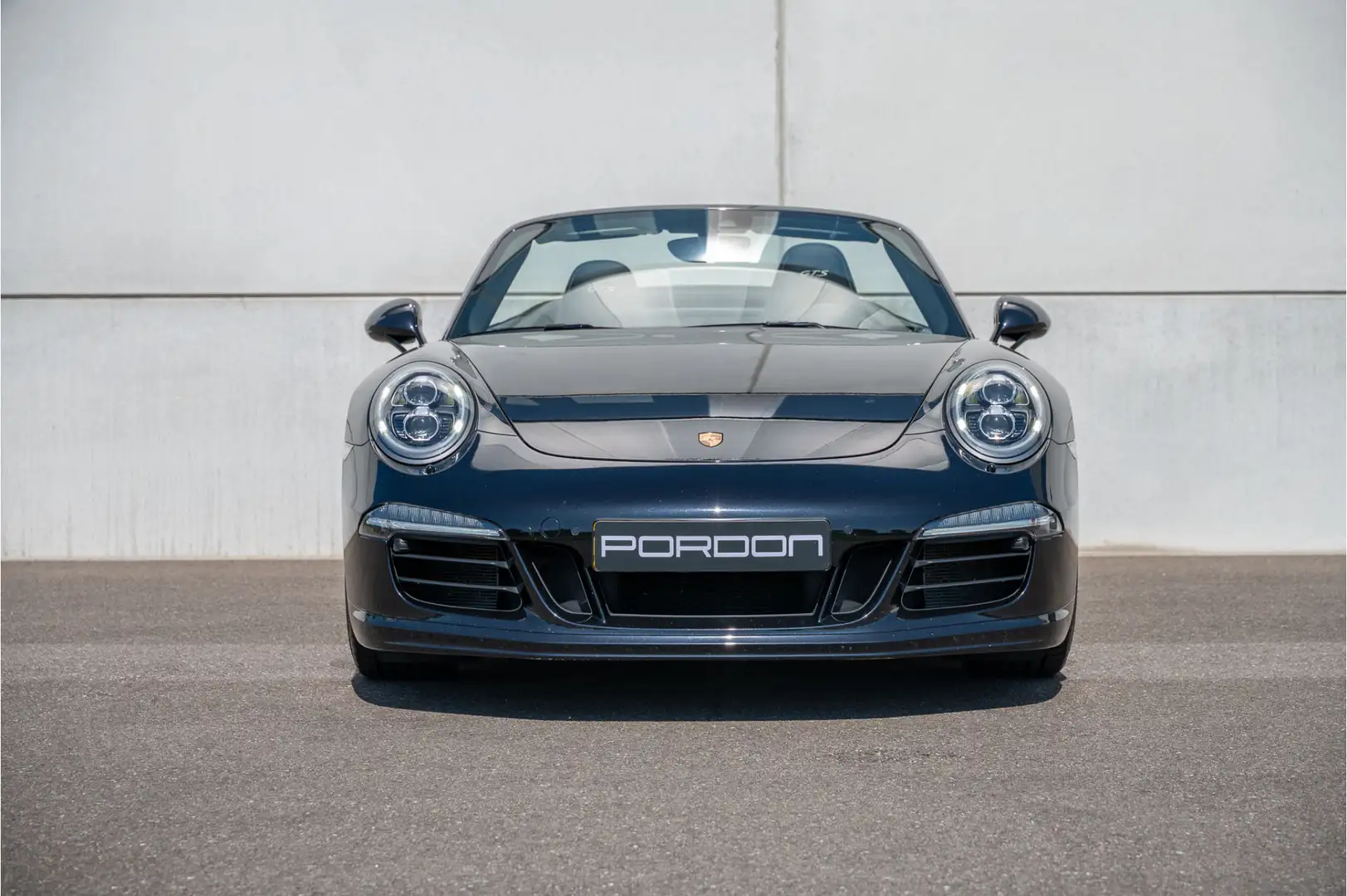 Porsche 991 Cabrio 3.8 Carrera GTS PDK / Licht-Design / 90L Ta Noir - 2