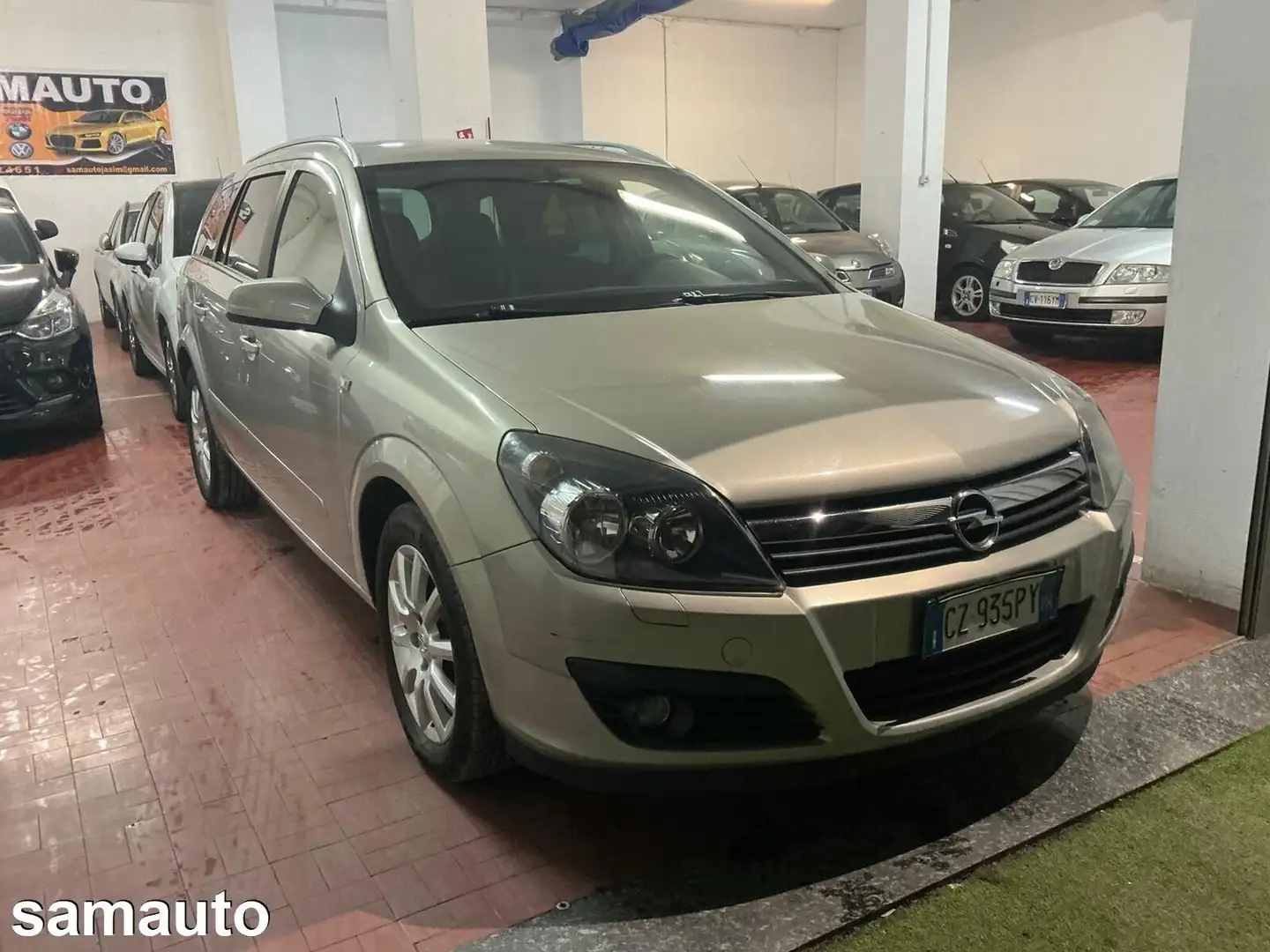 Opel Astra Astra III 2006 SW SW 1.6 twinport Club easytronic Grigio - 1