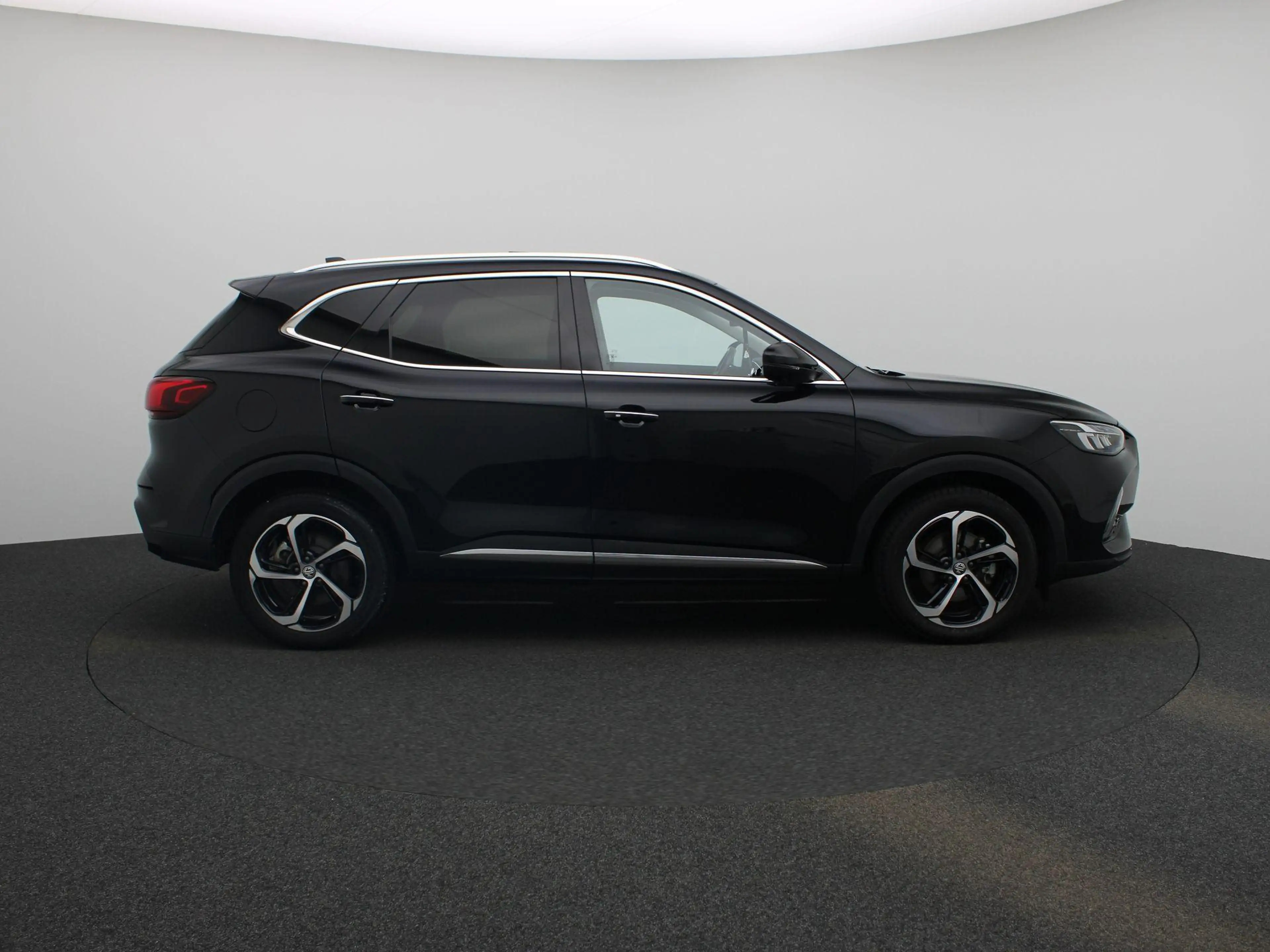MG EHS 1.5 TGDI PHEV Aut. Luxury | Panoramadak | Navi | 3 — photo 6