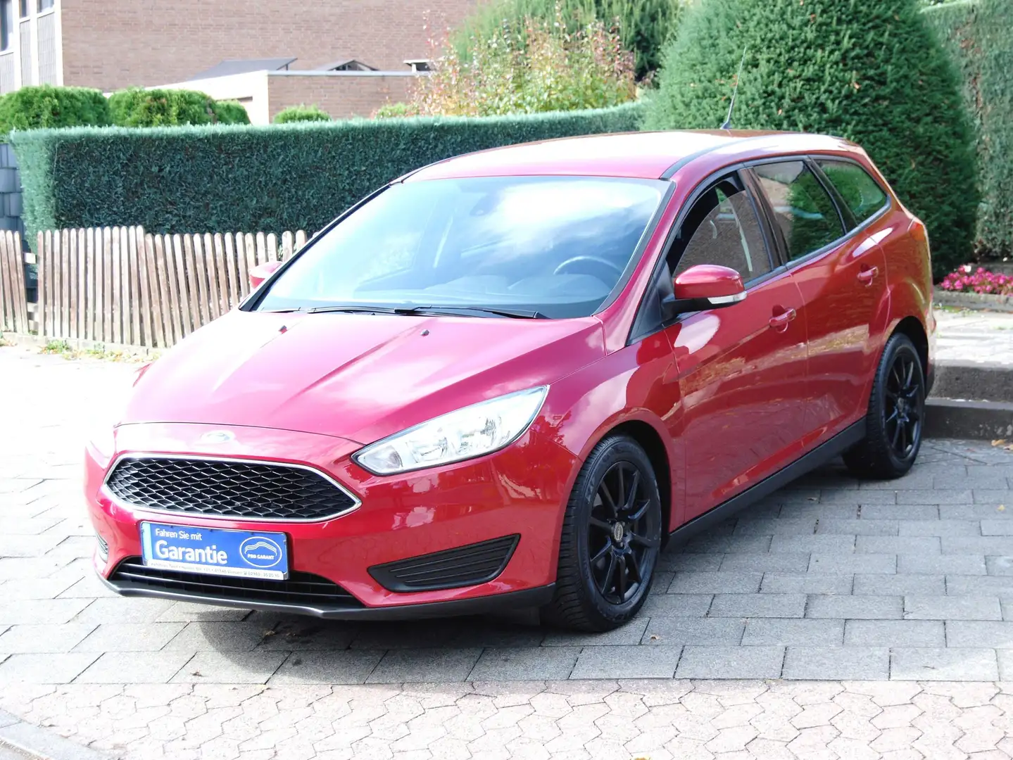 Ford Focus Trend * Navi-Klima-Garantie-Service Neu * Rouge - 2
