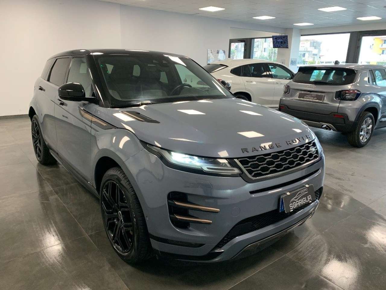 Land Rover Range Rover Evoque R-Dynamic Black Edition HSE 2.0D I4 AWD Auto
