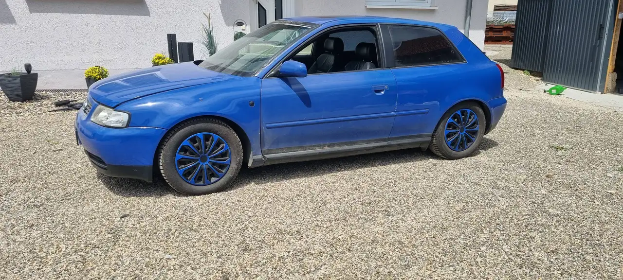 Audi A3 1.8 Attraction, foto 1