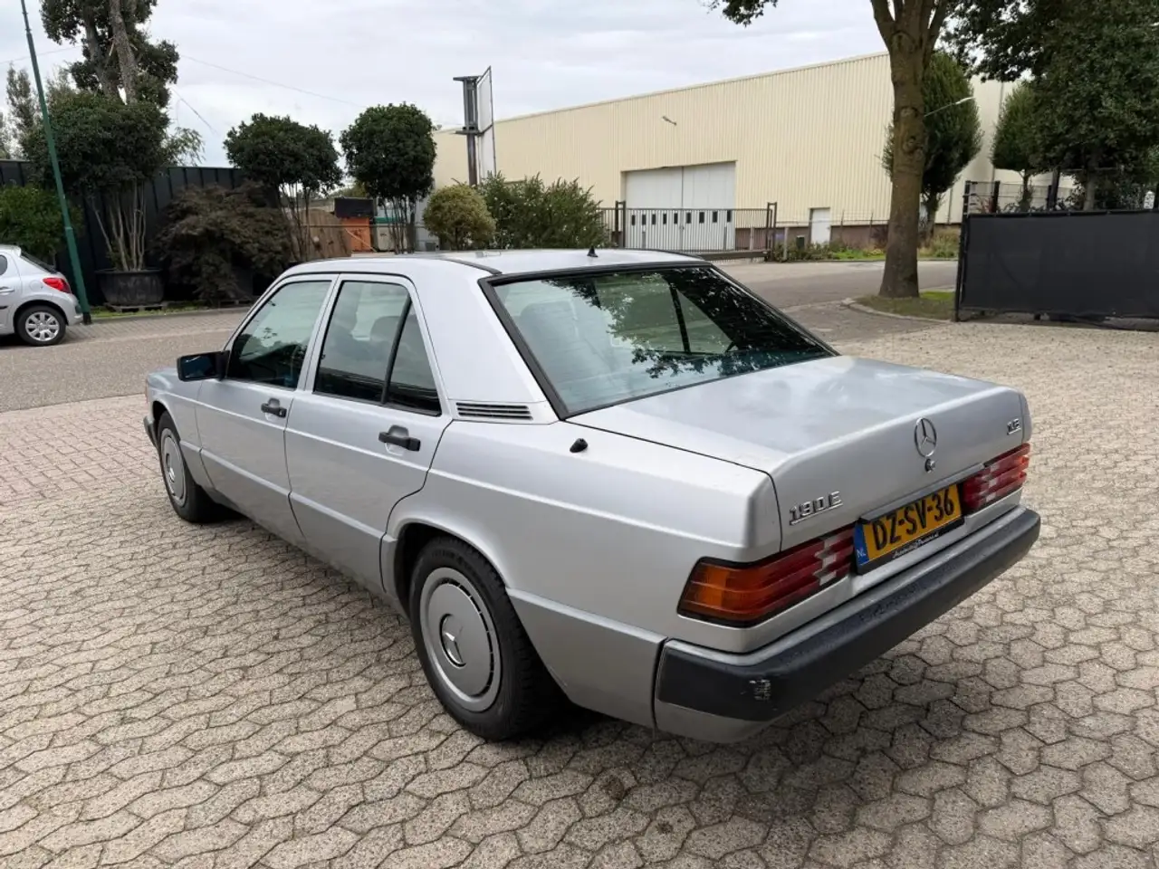 Mercedes-Benz 190 E 1.8 AUTOMAAT cruise control 3e eigenaar, foto 3