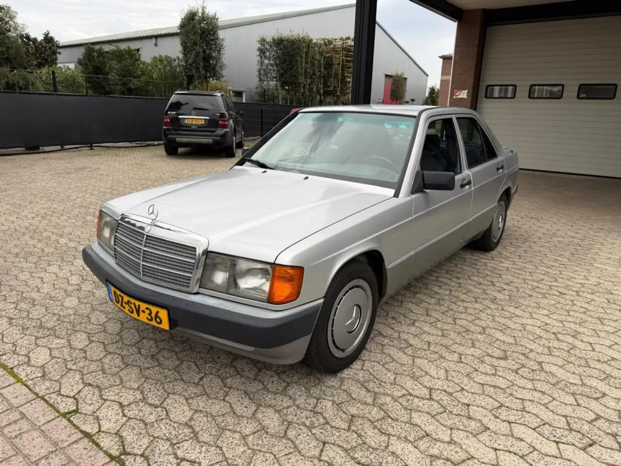 Mercedes-Benz 190 E 1.8 AUTOMAAT cruise control 3e eigenaar, foto 4