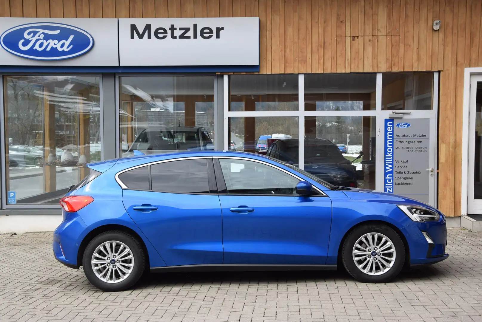 Ford Focus **Automatik**Kamera**ACC**Lenkradheizung** Blau - 1