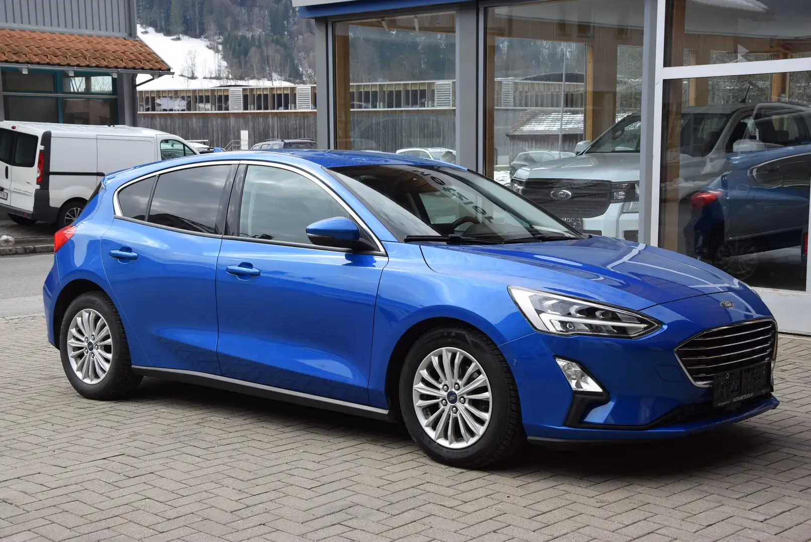 Ford Focus **Automatik**Kamera**ACC**Lenkradheizung** Blau - 2