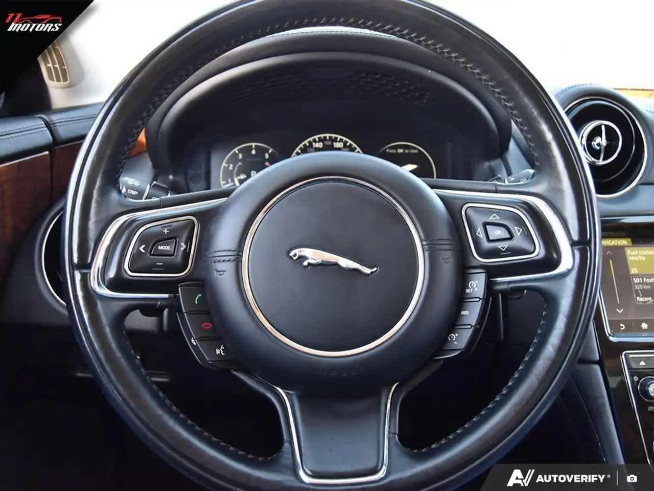 Jaguar XJ снимка Jaguar XJ