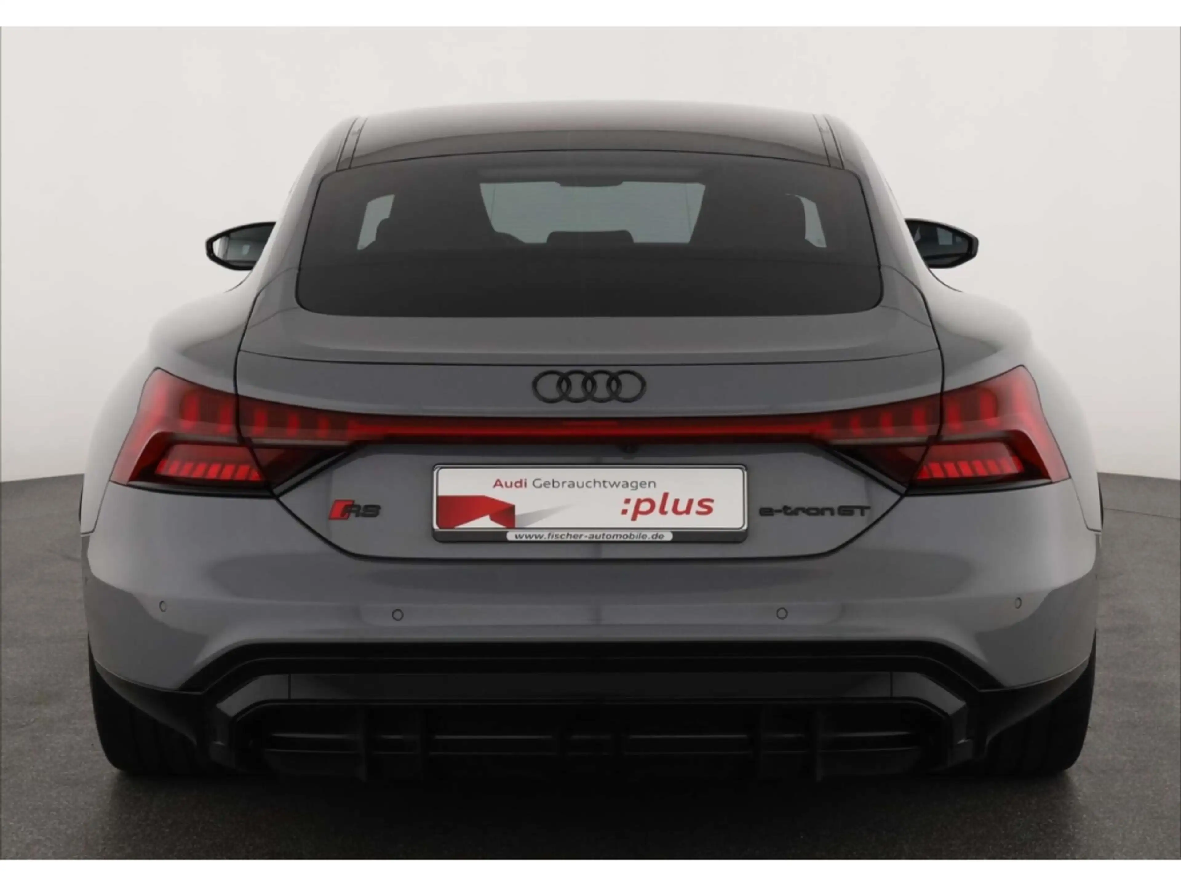 Audi e-tron — photo 6