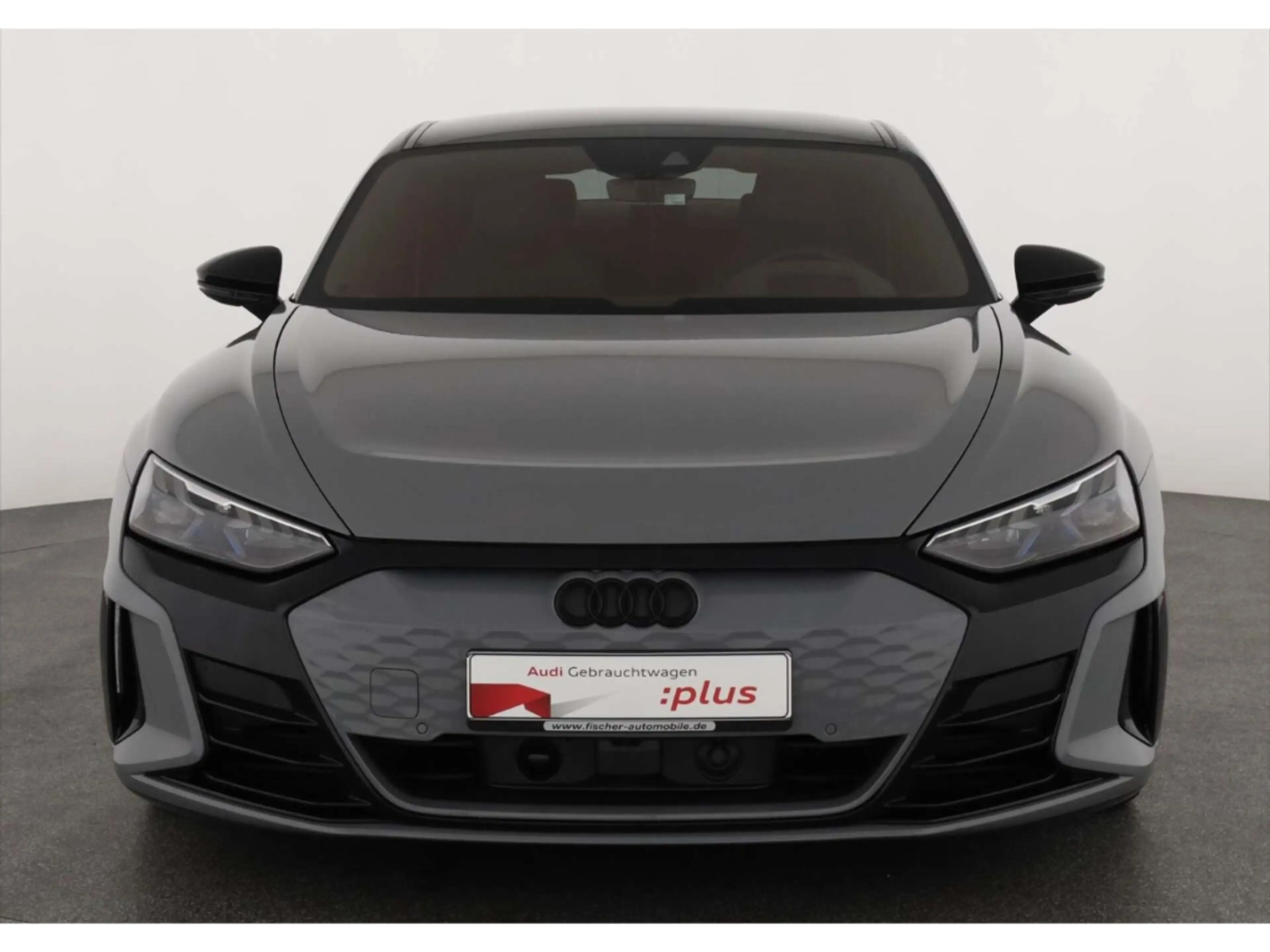 Audi e-tron — photo 3