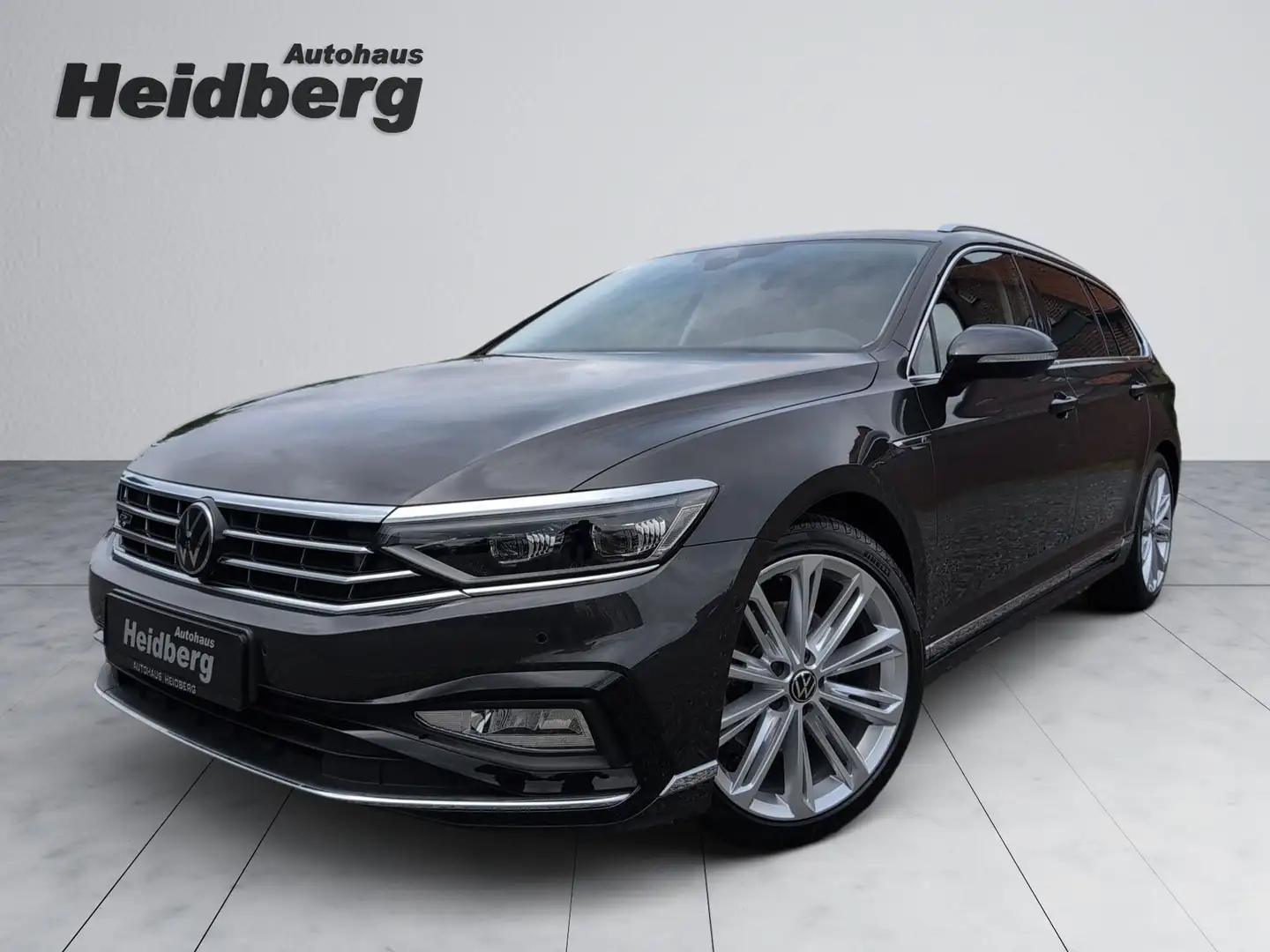 Volkswagen Passat Variant R-LINE Standhzg. IQ-Matrix 19" Garantie 4-2029 Gris - 1