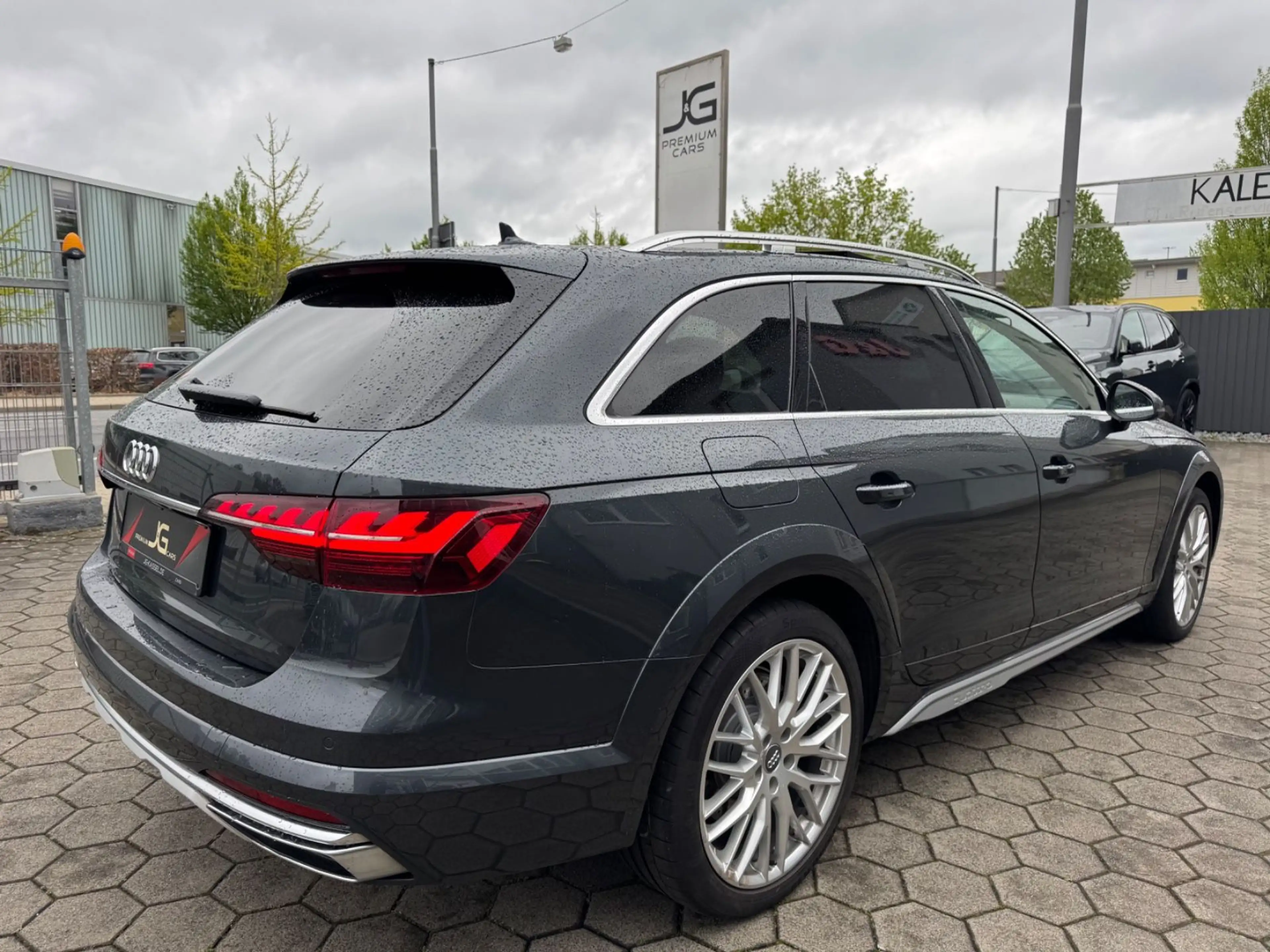 Audi A4 allroad q. 50 TDI Matrix*Virtual*Pano*B&O*ACC — photo 3