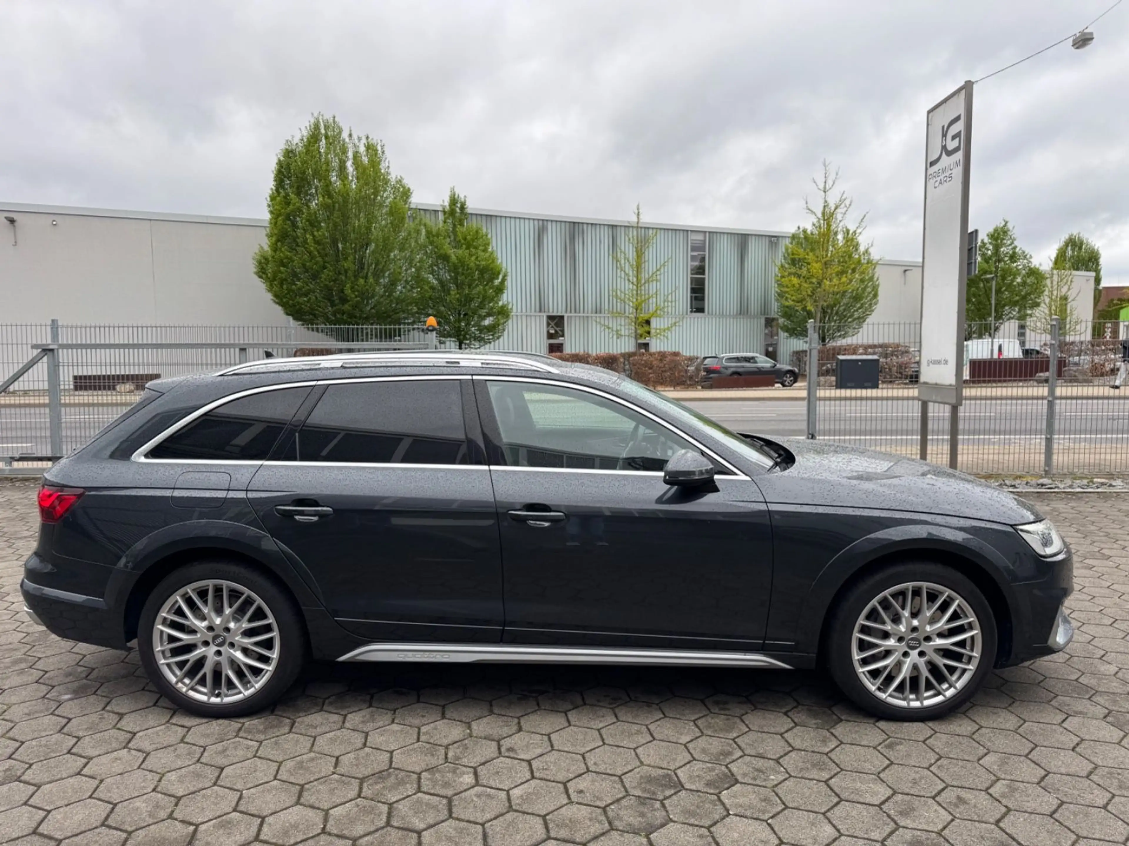 Audi A4 allroad q. 50 TDI Matrix*Virtual*Pano*B&O*ACC — photo 7