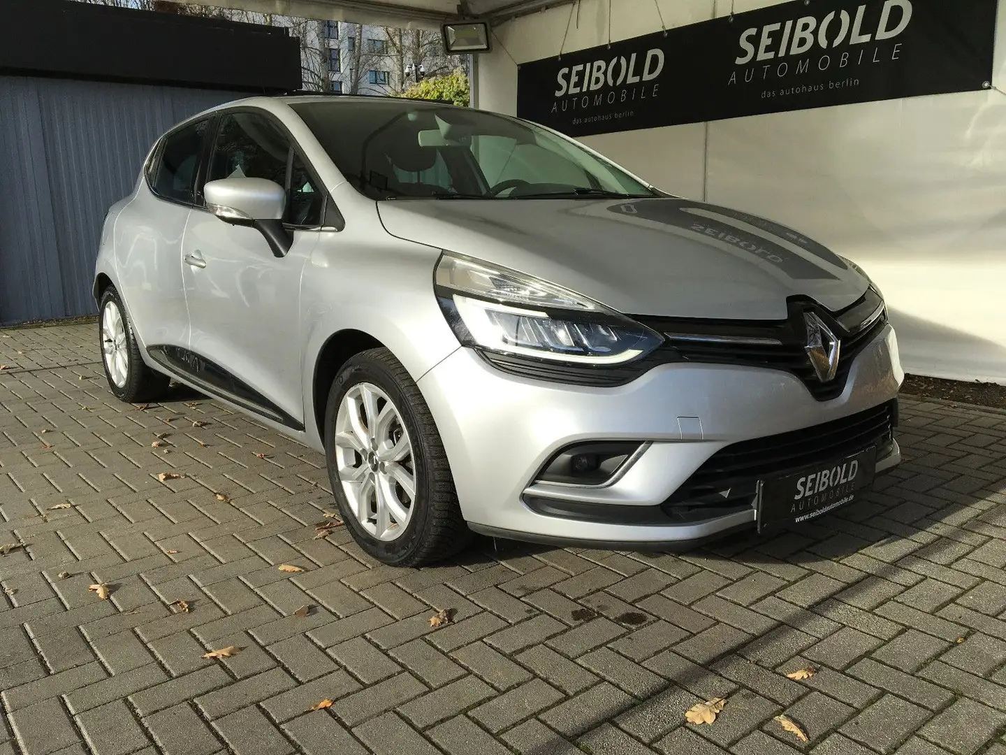 Renault Clio 1.2 TCe Intens/LED/Navi/Klima/PDC/Allwetter Silber - 2