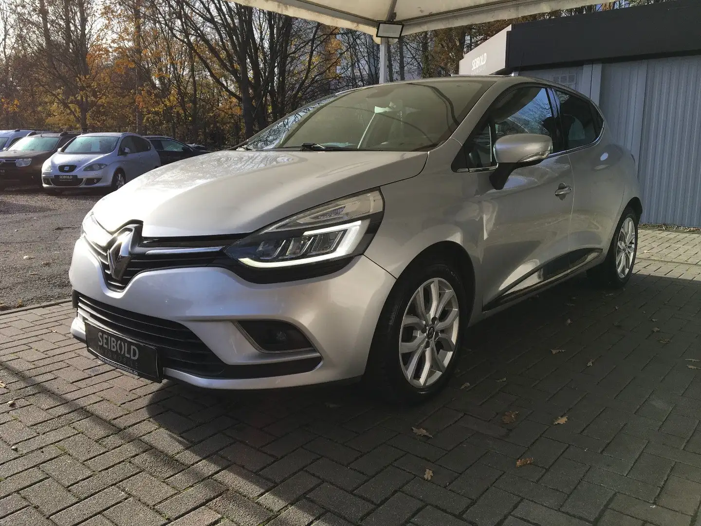 Renault Clio 1.2 TCe Intens/LED/Navi/Klima/PDC/Allwetter Silber - 1
