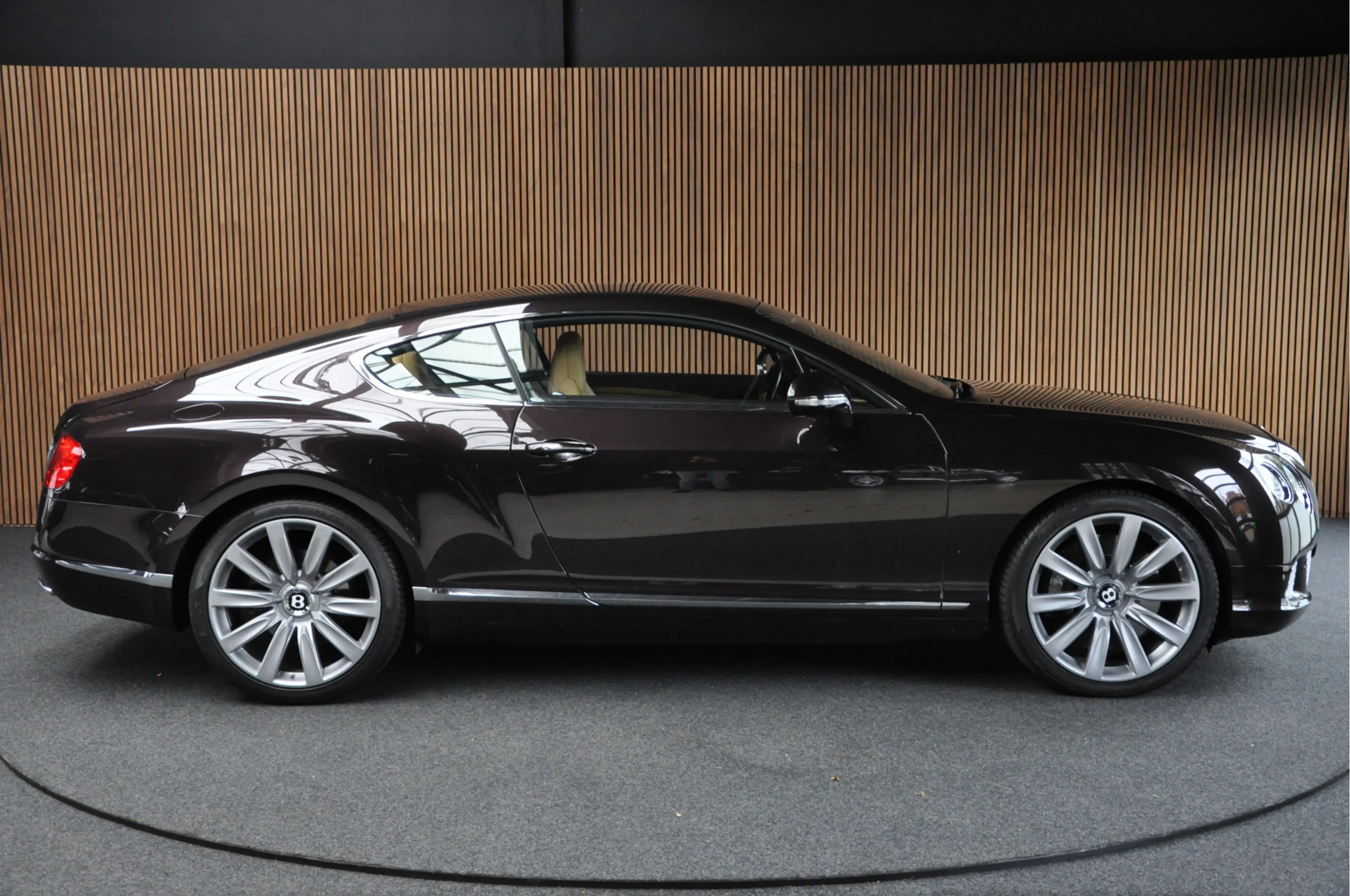 Bentley Continental GT 6.0 W12 Massage Softclose Standkachel Naim Keyless — photo 6