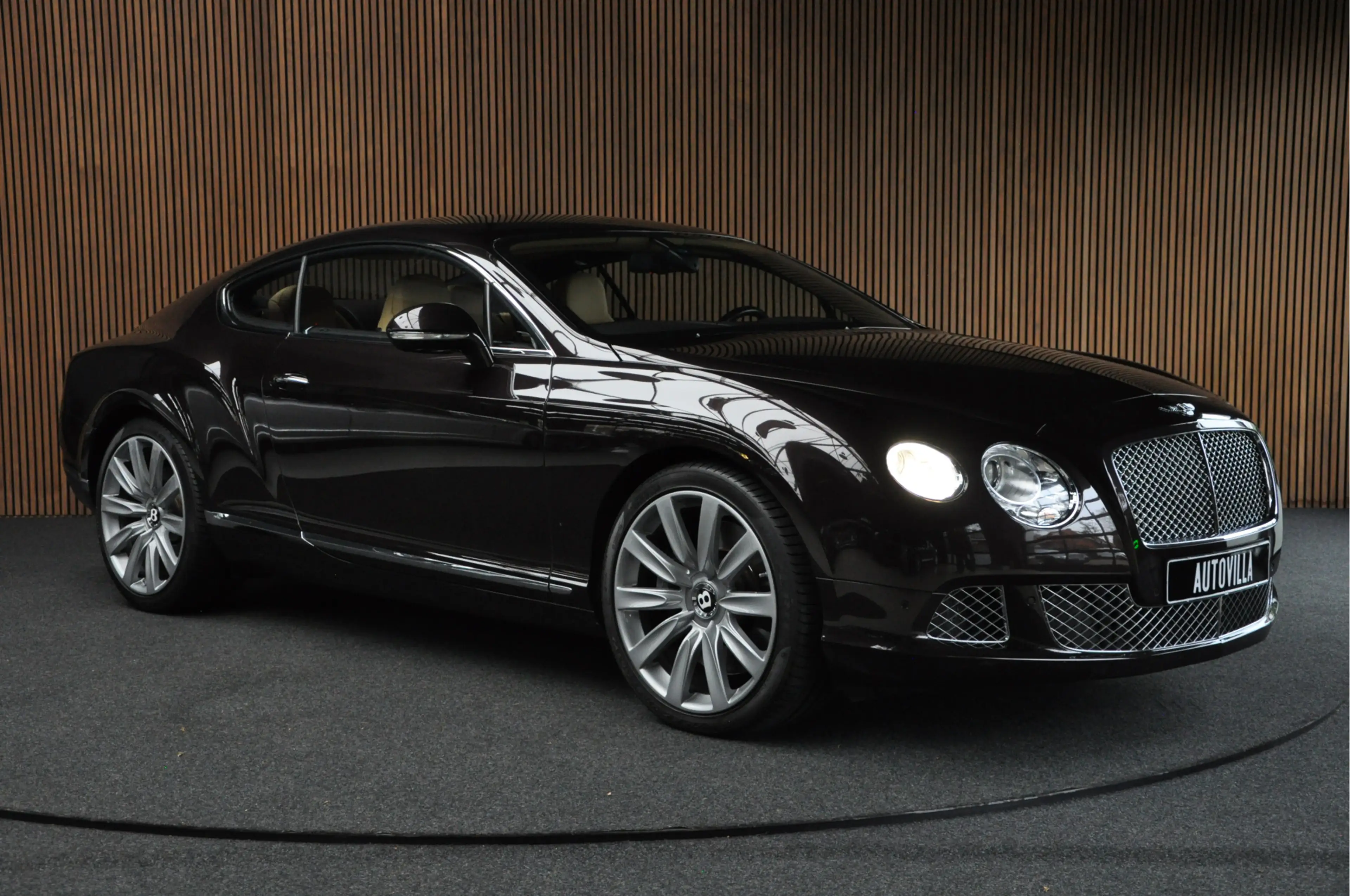 Bentley Continental GT 6.0 W12 Massage Softclose Standkachel Naim Keyless — photo 7