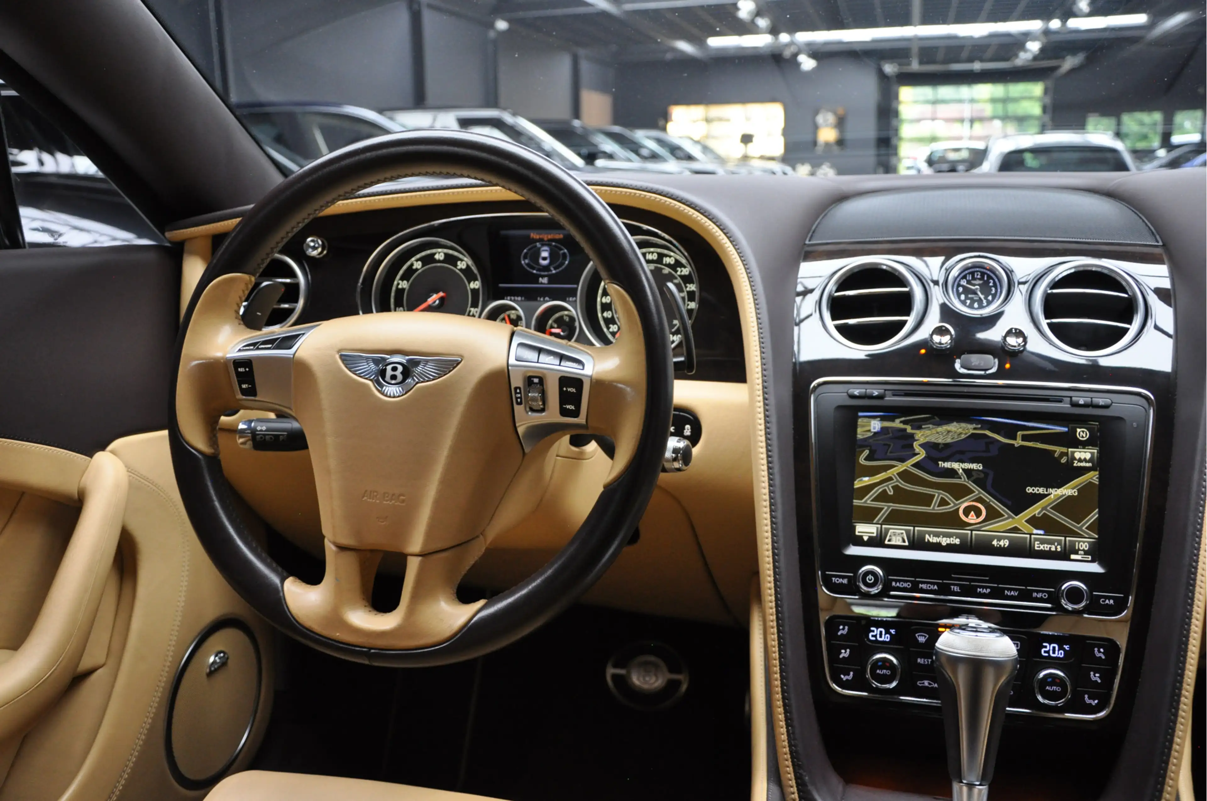 Bentley Continental GT 6.0 W12 Massage Softclose Standkachel Naim Keyless — photo 13