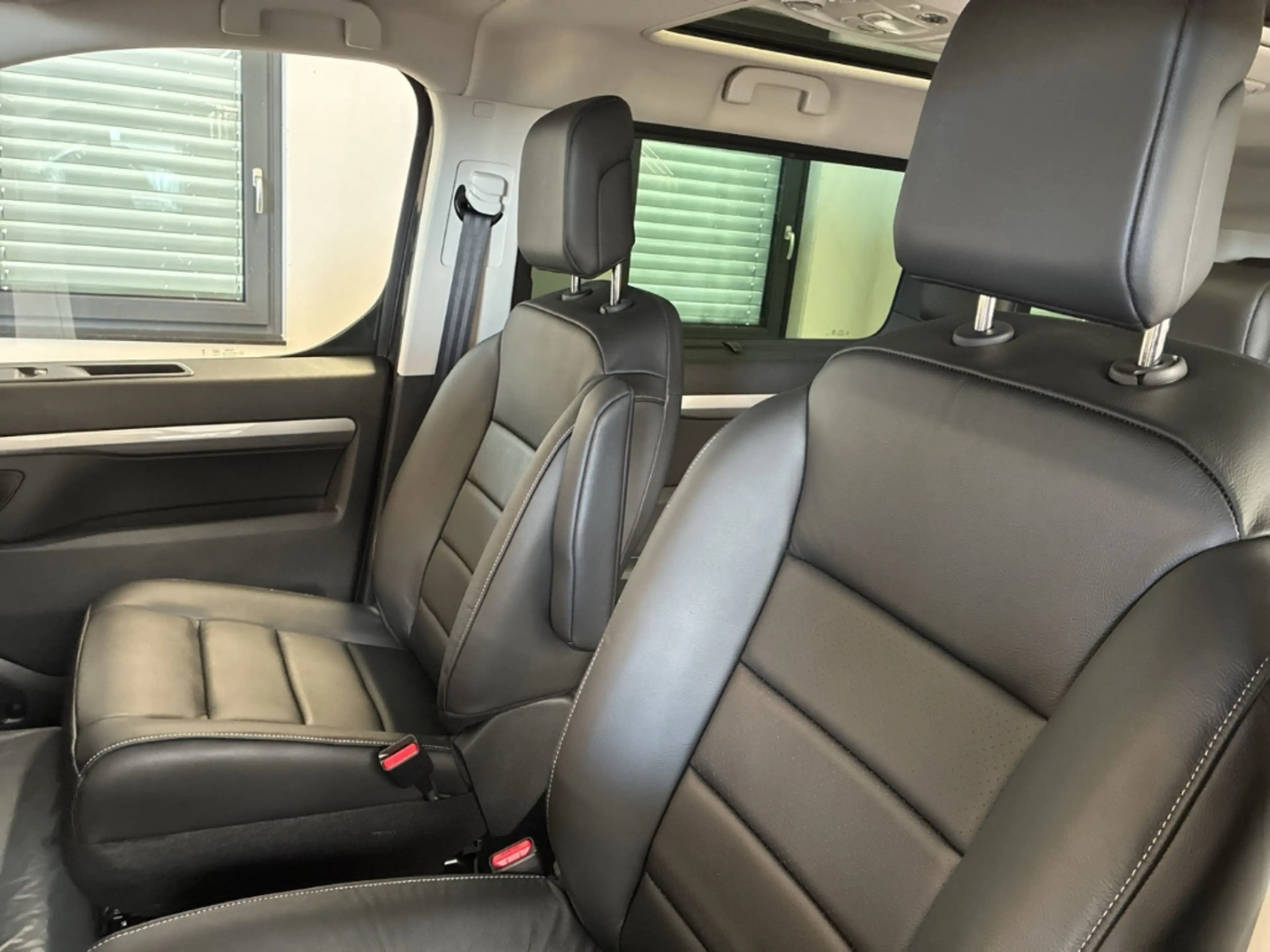 Opel Zafira Life GS 2.2 BlueHDI EAT8 AHK Pano 2x e.Schiebetüren — photo 11