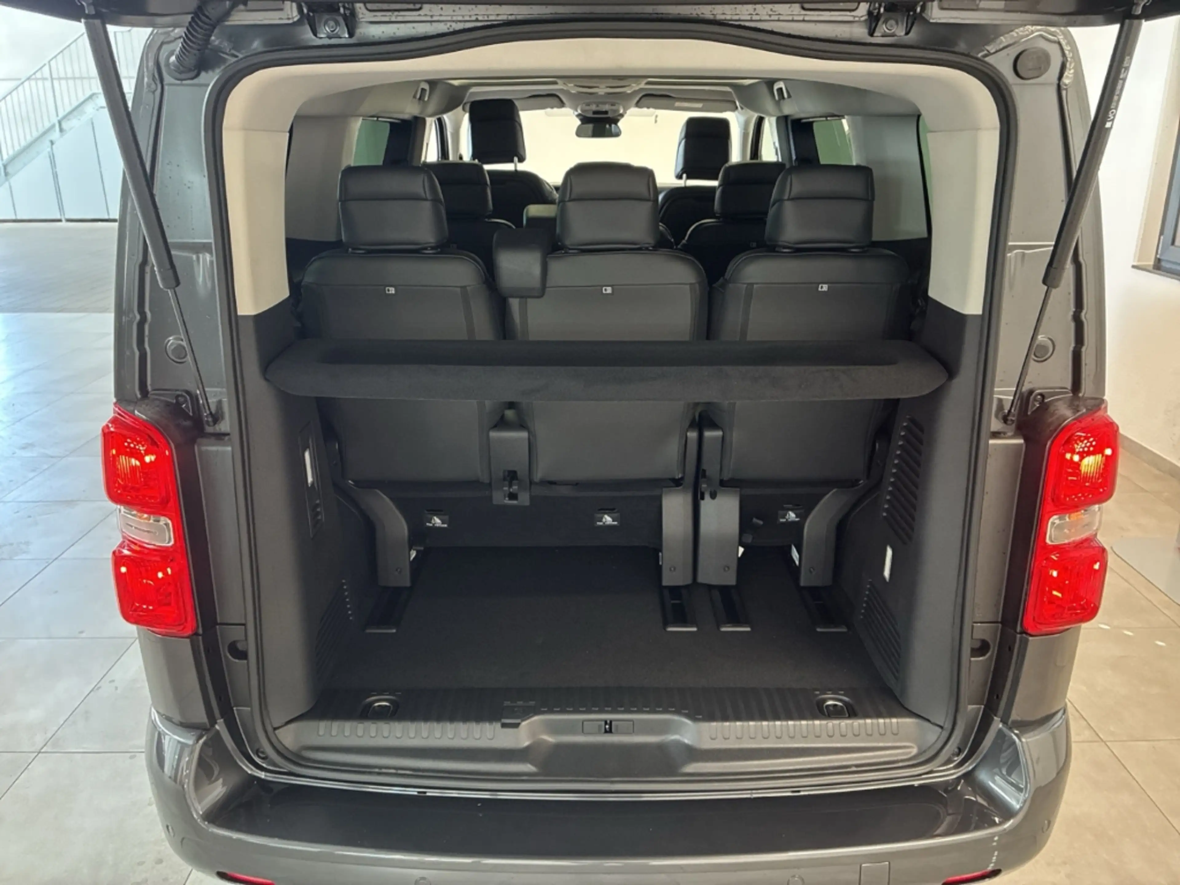 Opel Zafira Life GS 2.2 BlueHDI EAT8 AHK Pano 2x e.Schiebetüren — photo 6