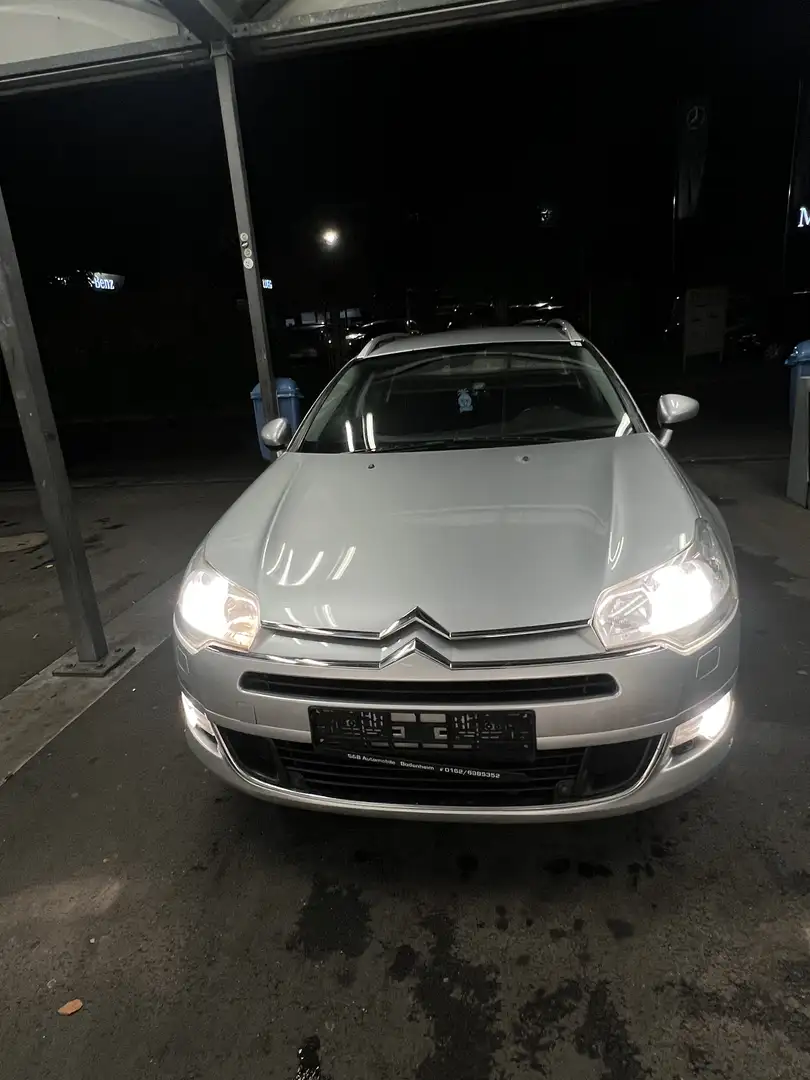 Citroen C5 Kombi 2.0 16V Exclusive Silber - 1