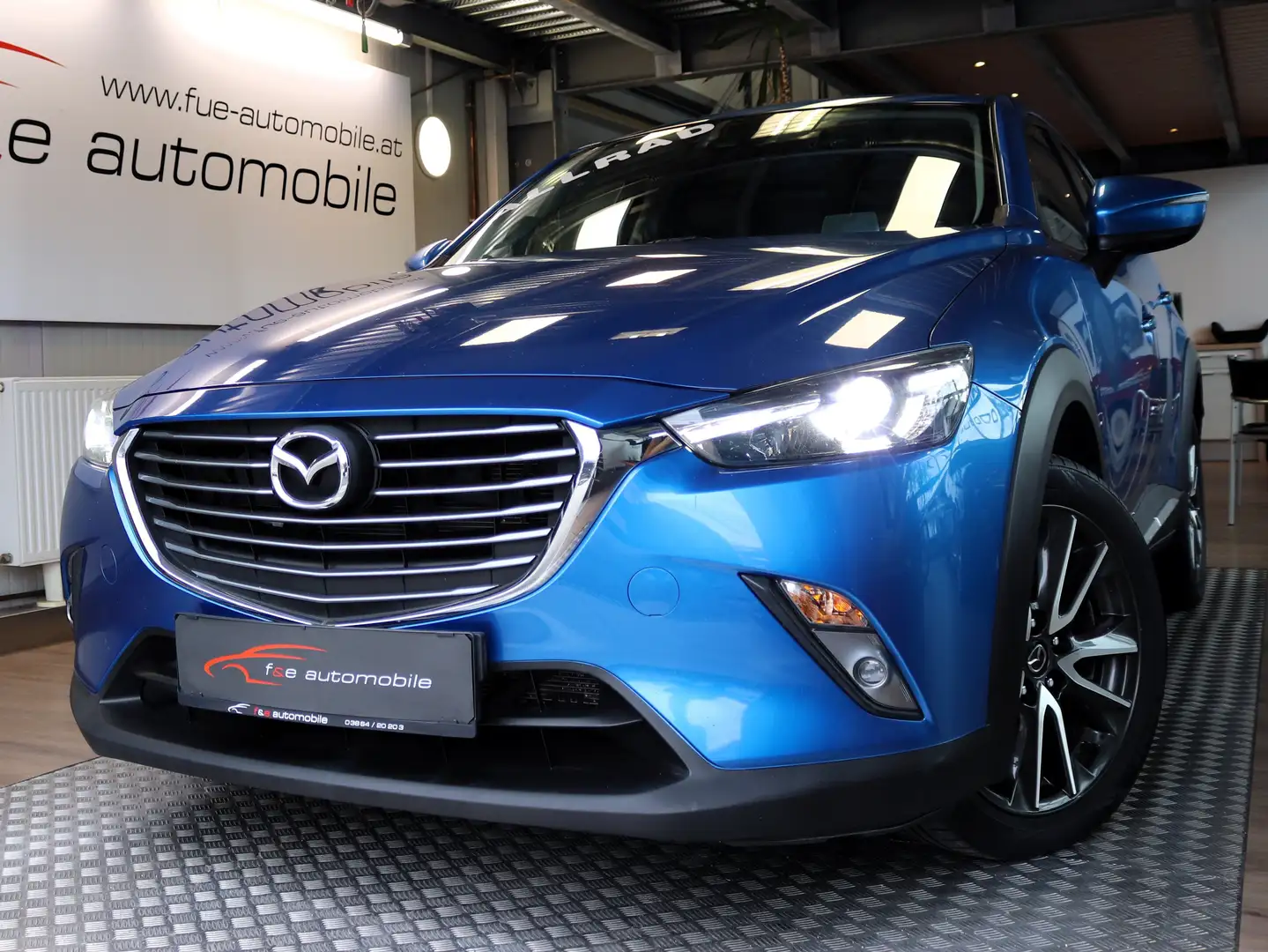 Mazda CX-3 CD105 AWD Revolution Blau - 1