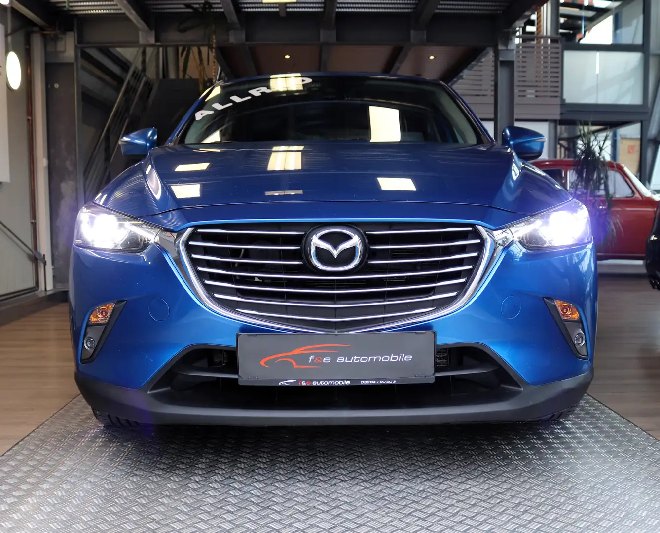 Mazda CX-3 CD105 AWD Revolution Blau - 2