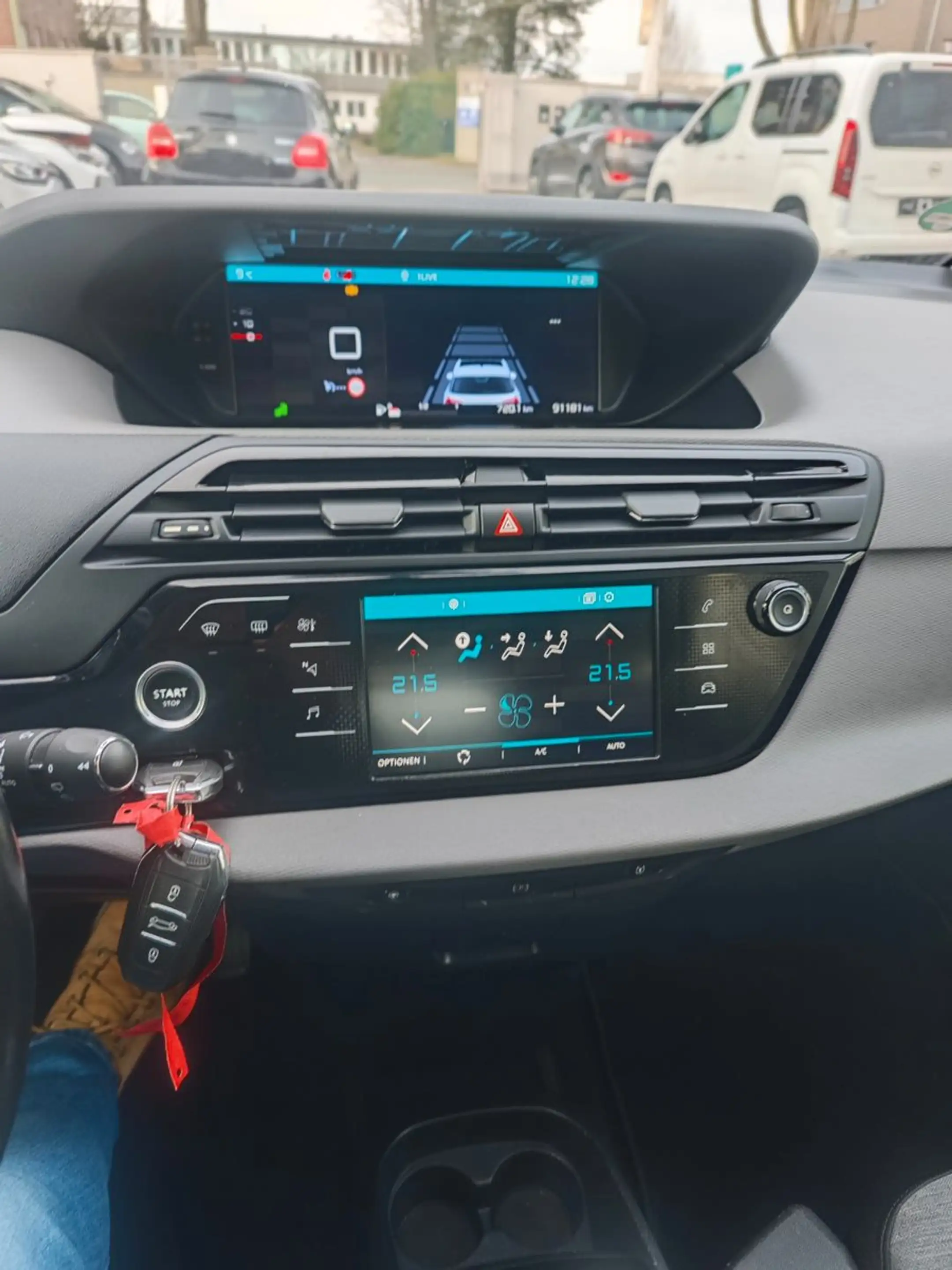 Citroen C4 Picasso — photo 7