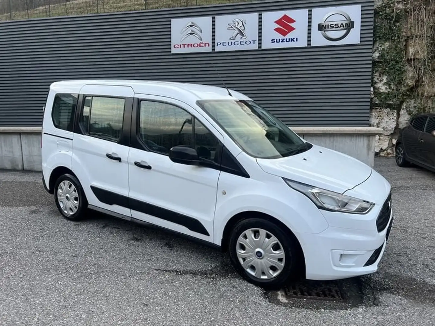 Ford Transit Connect 220 1.5 TDCi 100CV PC Combi Trend Bianco - 2