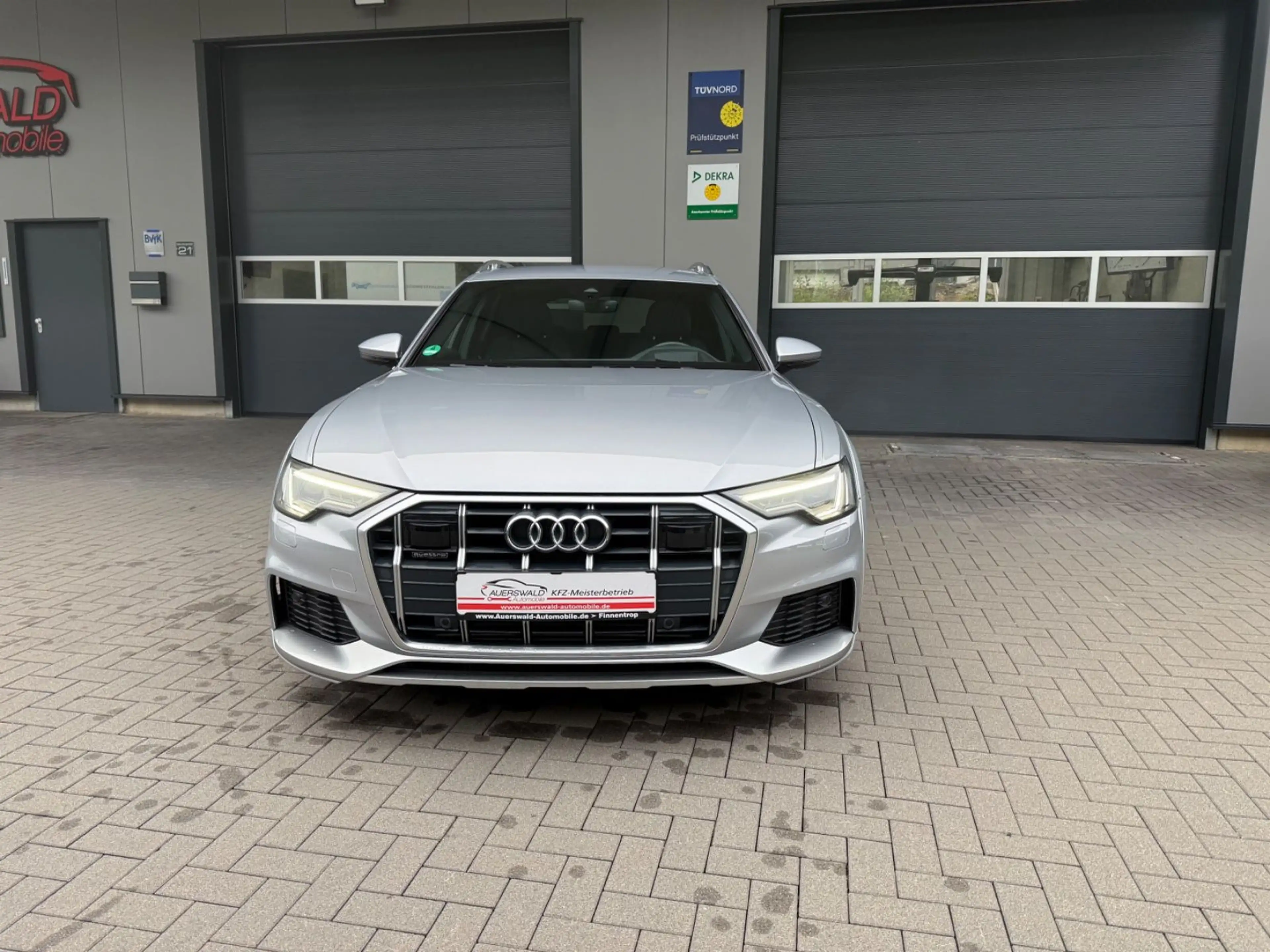 Audi A6 allroad quattro 50 TDI S line *AHK *ACC *LED — photo 2