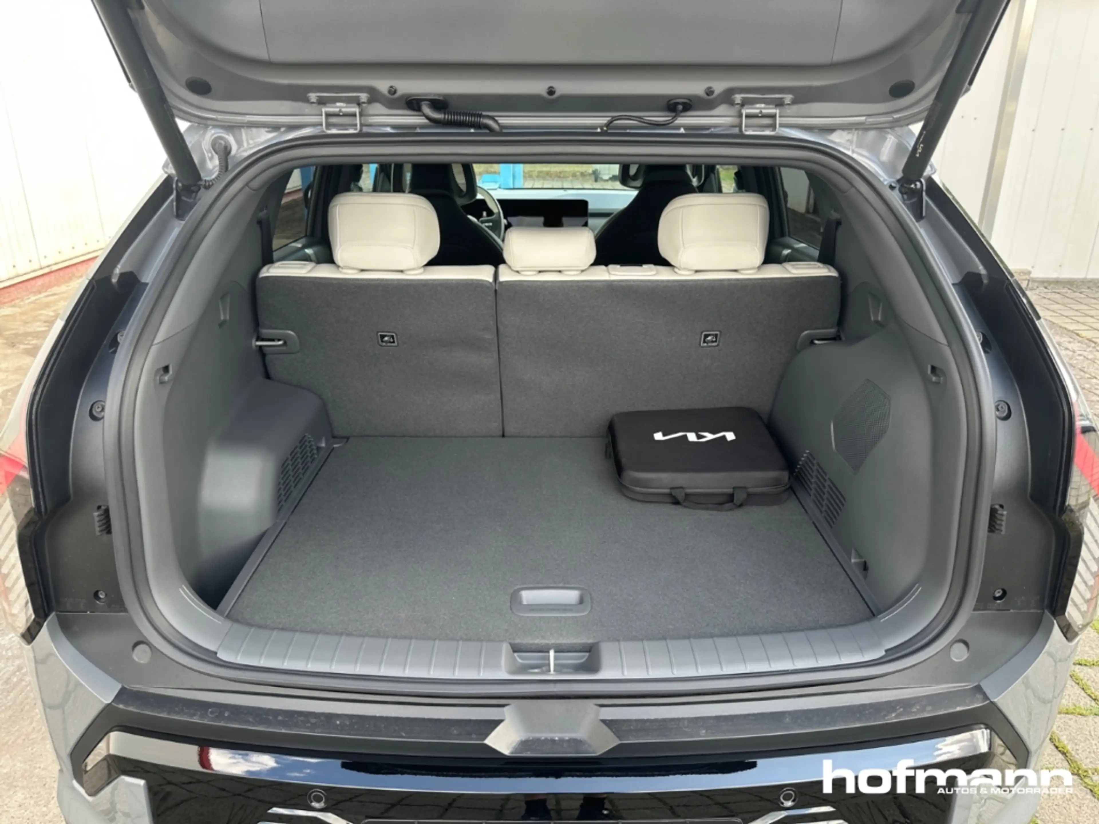 Kia EV3 GT-line 81 HUD 360-Kamera Memory Navi V2X Carplay — photo 17